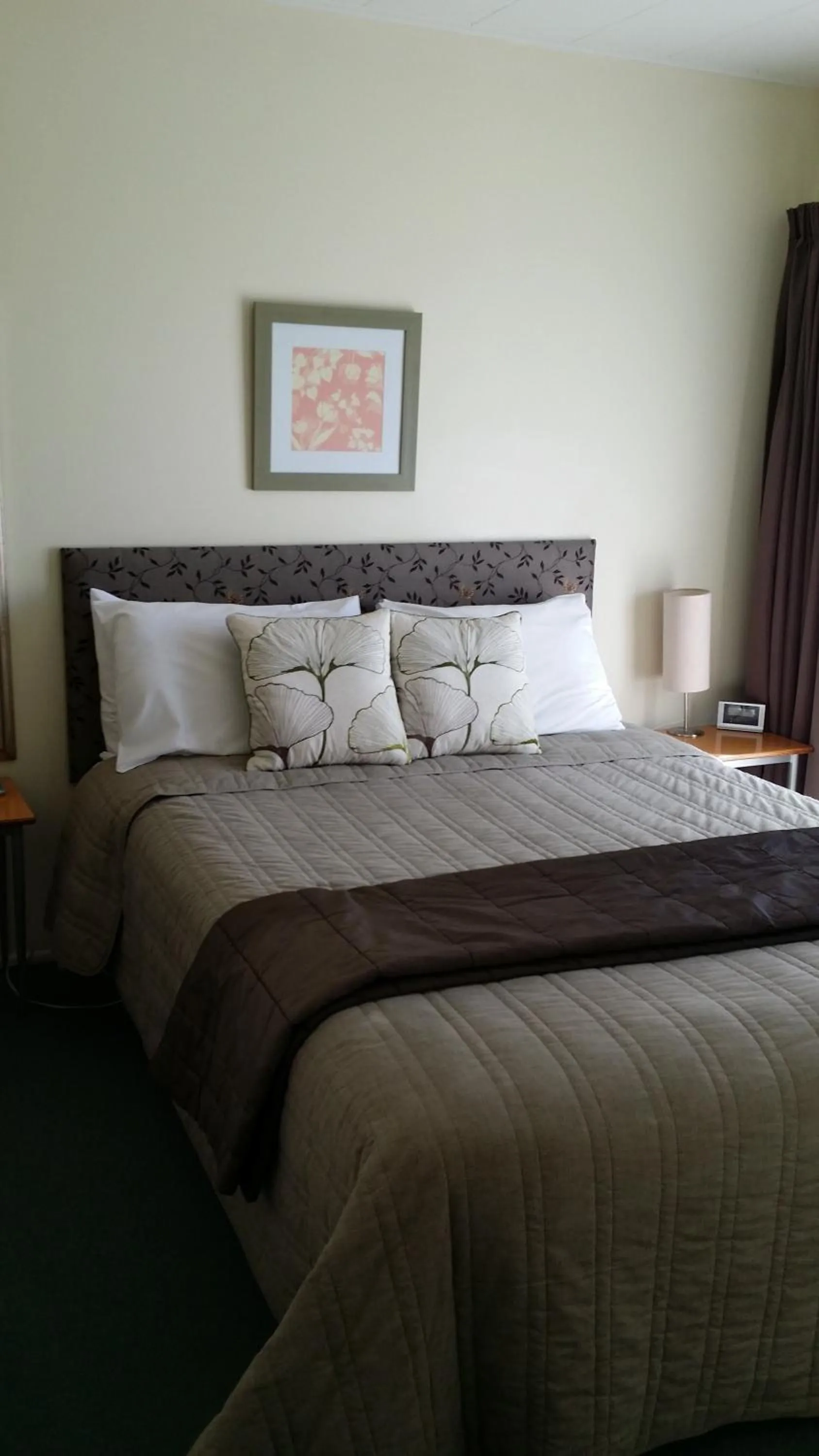 Decorative detail, Bed in Bella Tuscany Motor Lodge