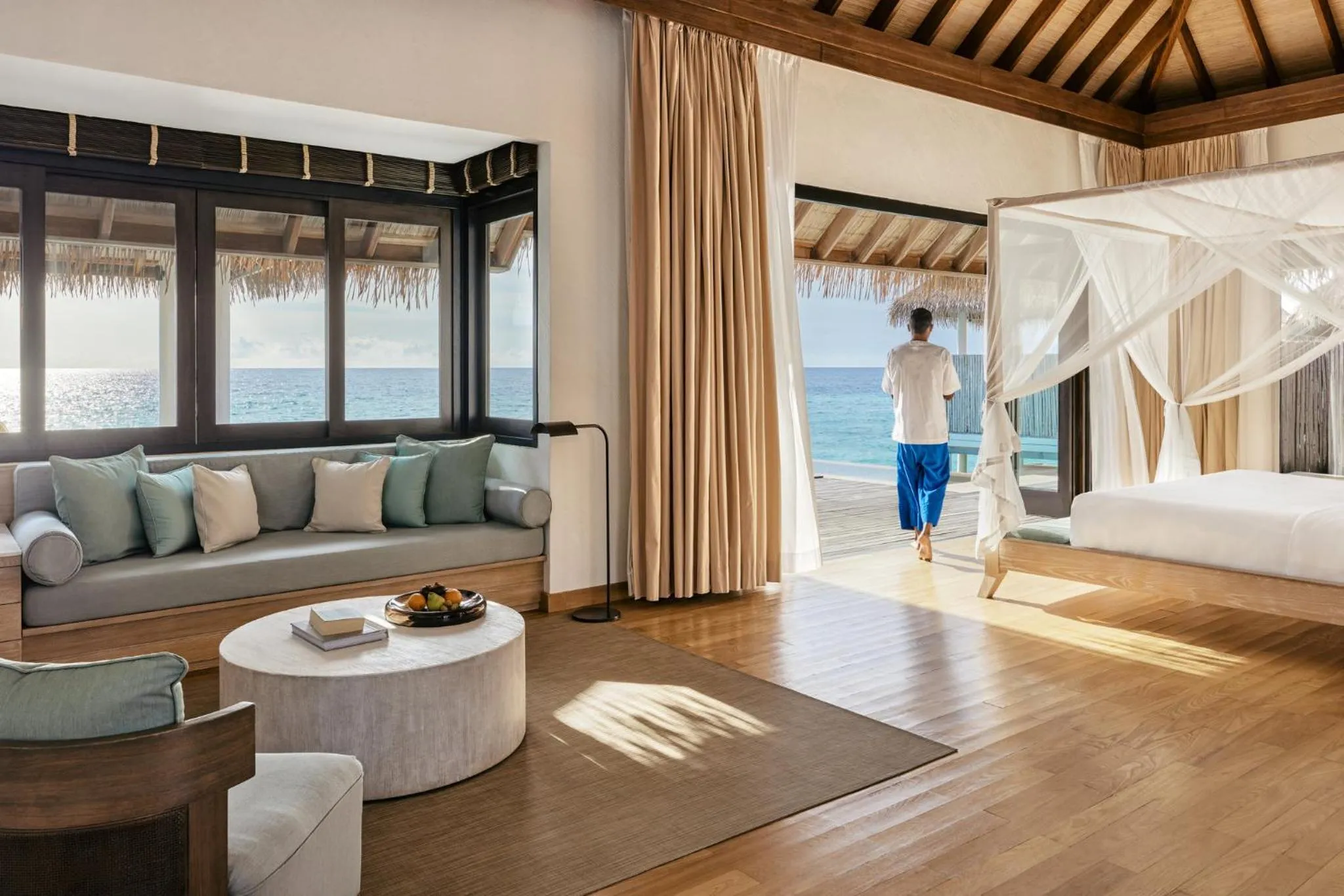 Photo of the whole room, Bed in COMO Maalifushi
