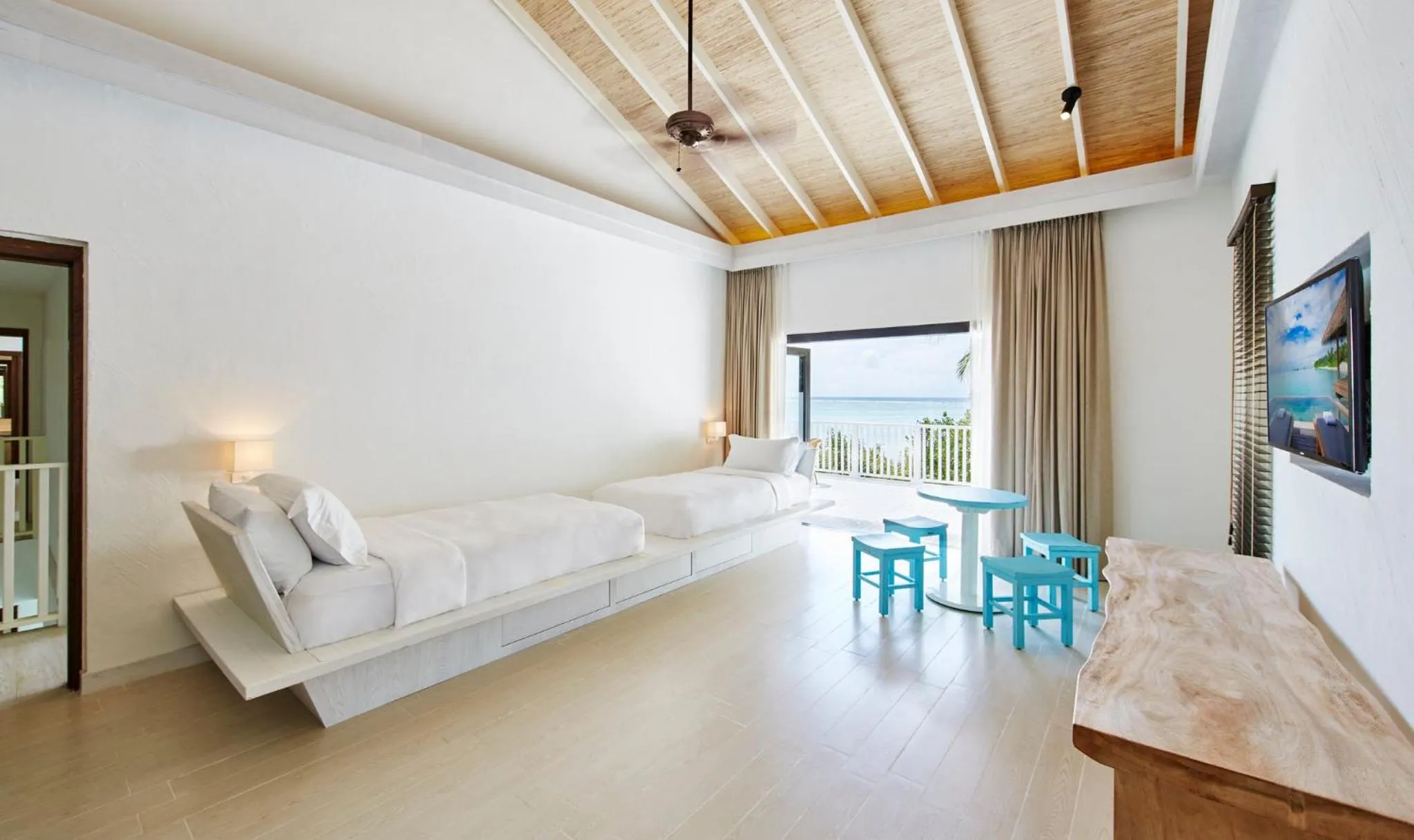 Photo of the whole room, Bed in COMO Maalifushi