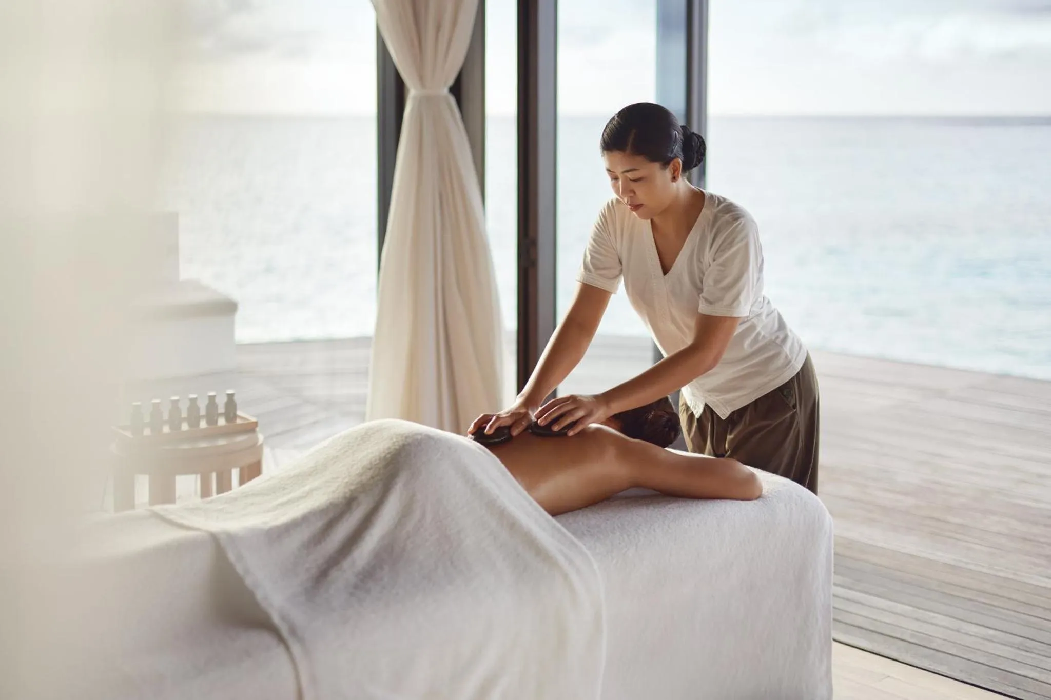 Massage in COMO Maalifushi