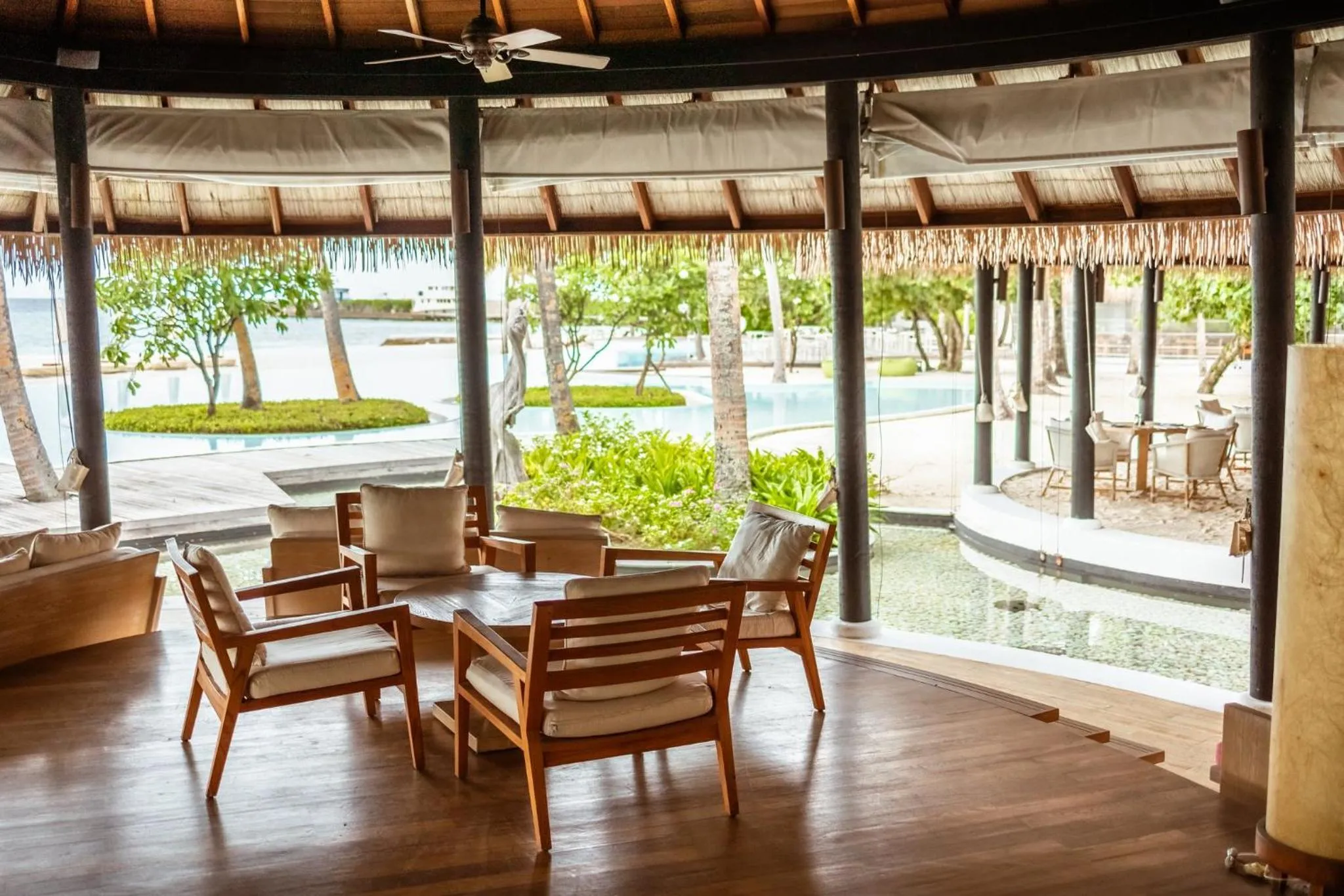 Restaurant/places to eat in COMO Maalifushi