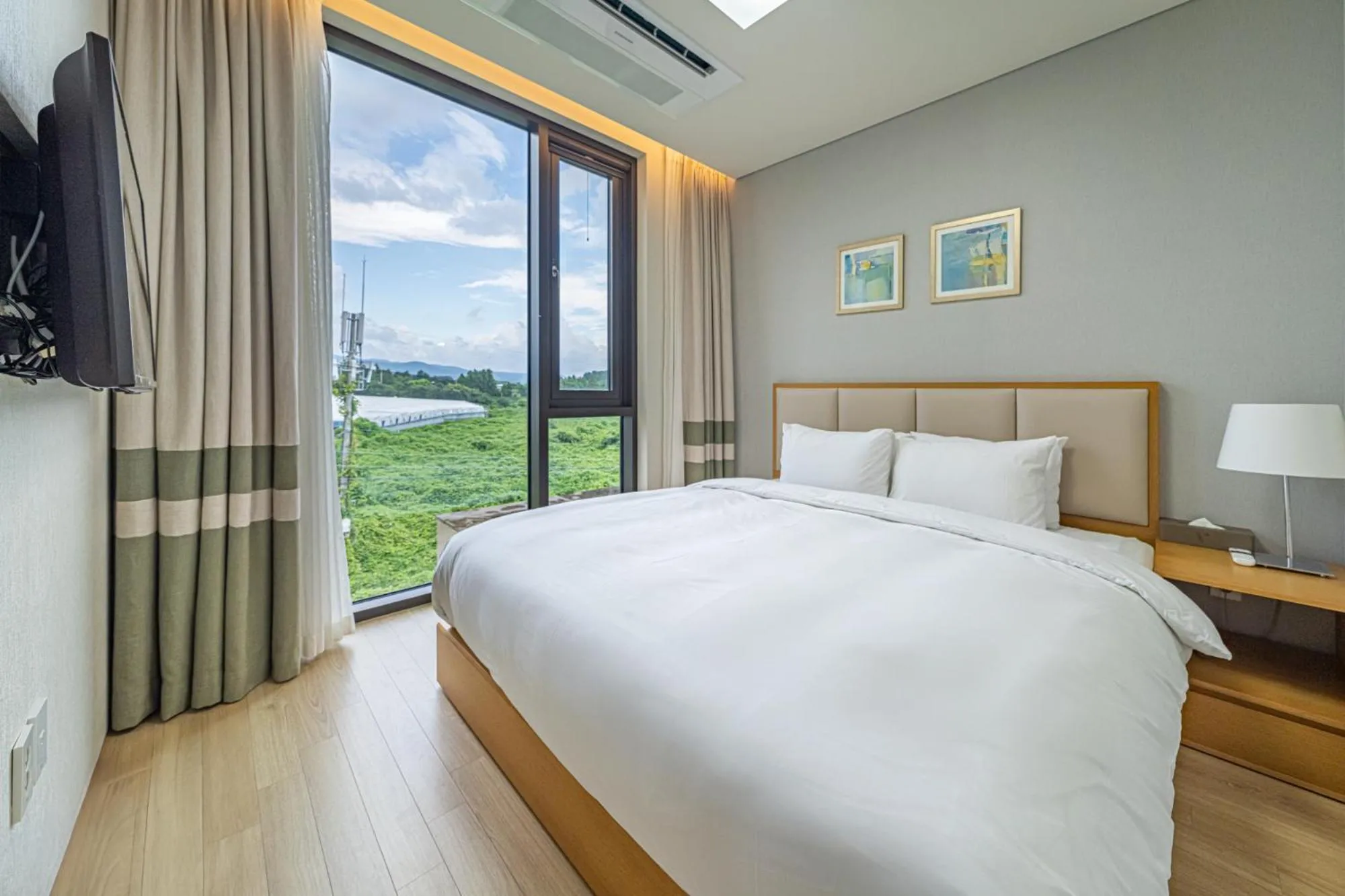 Bedroom, Bed in Velum Resort