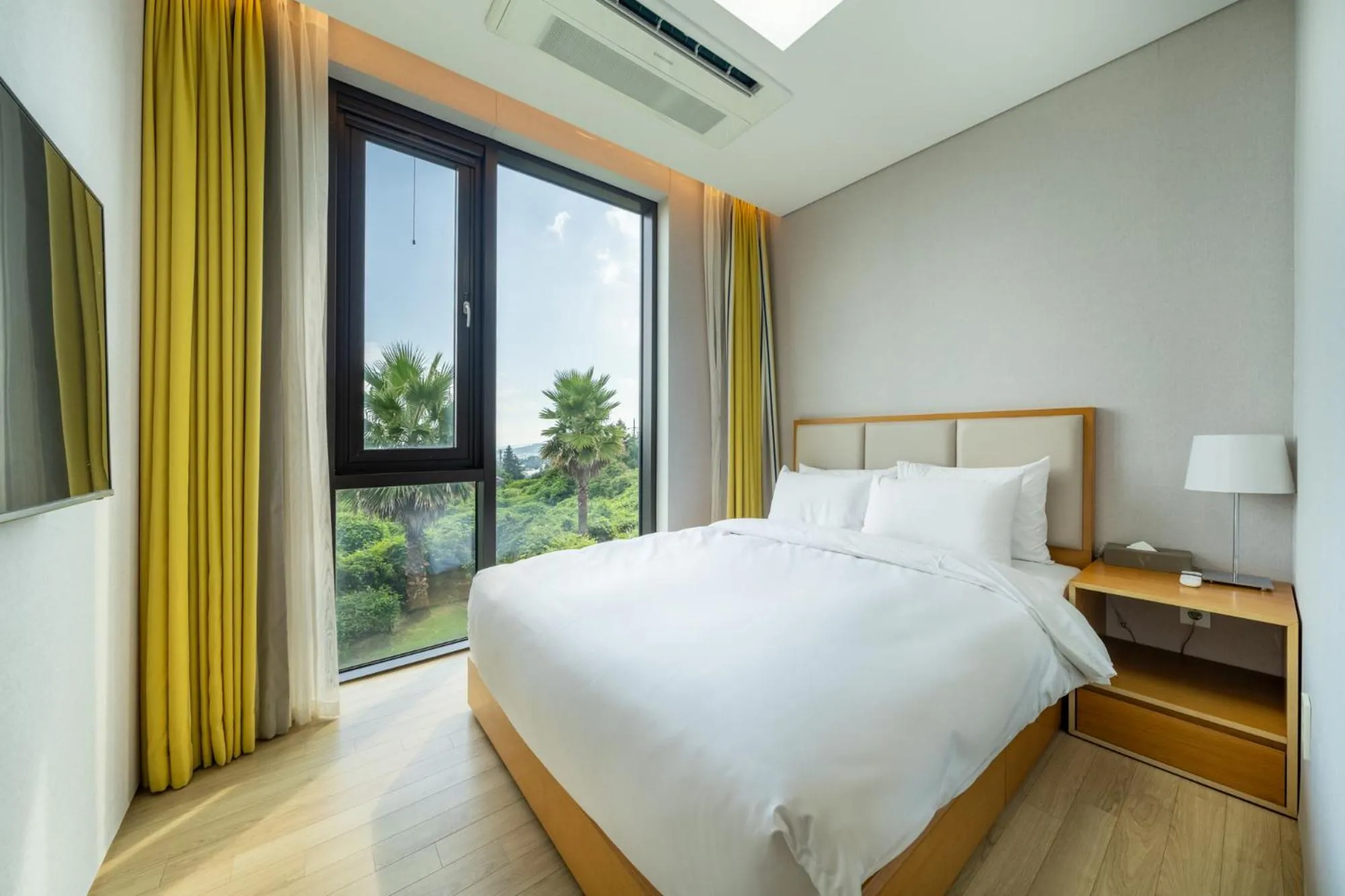 Bedroom, Bed in Velum Resort