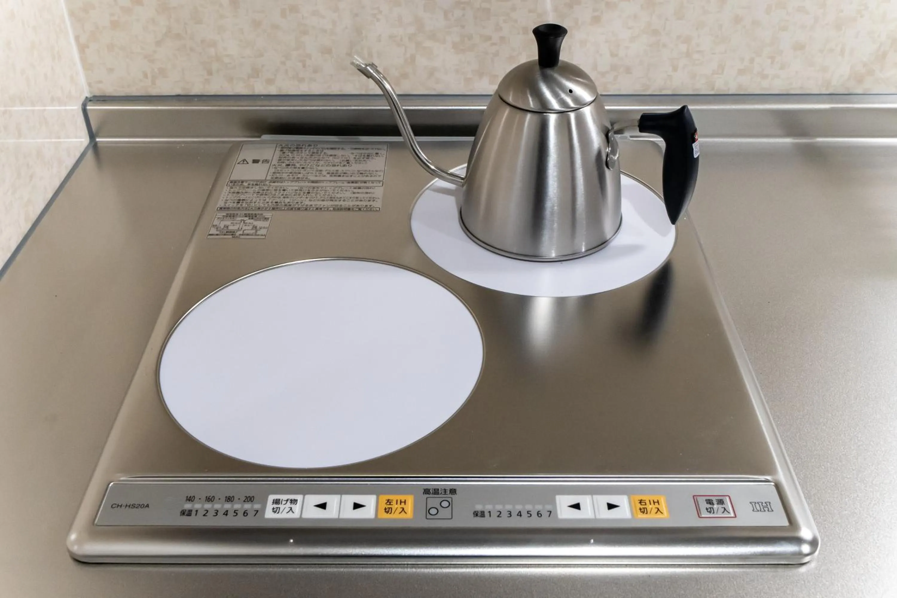 Kitchen or kitchenette in Hotel Piacere NAMBA