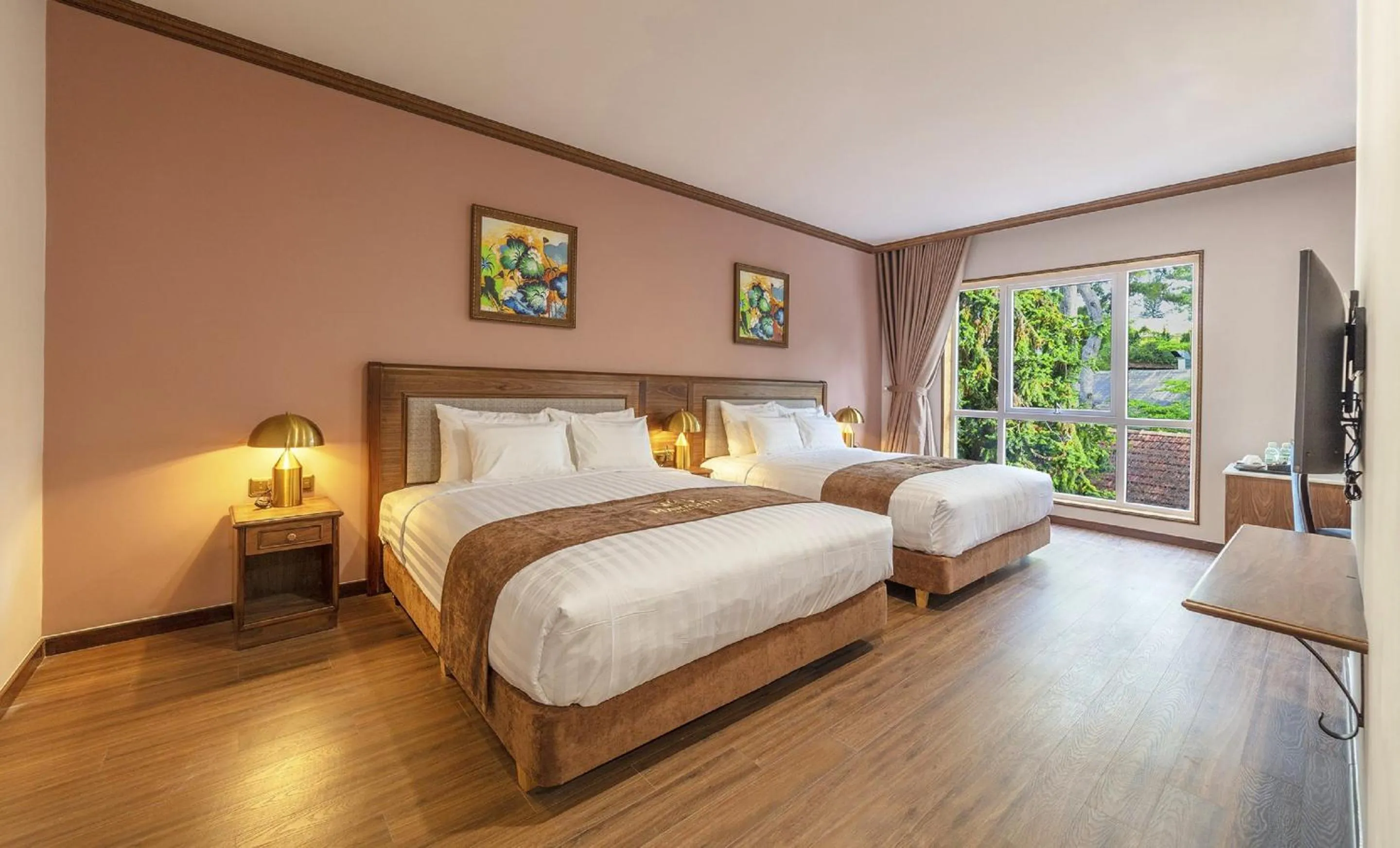 Bed in Marigold Hotel Dalat