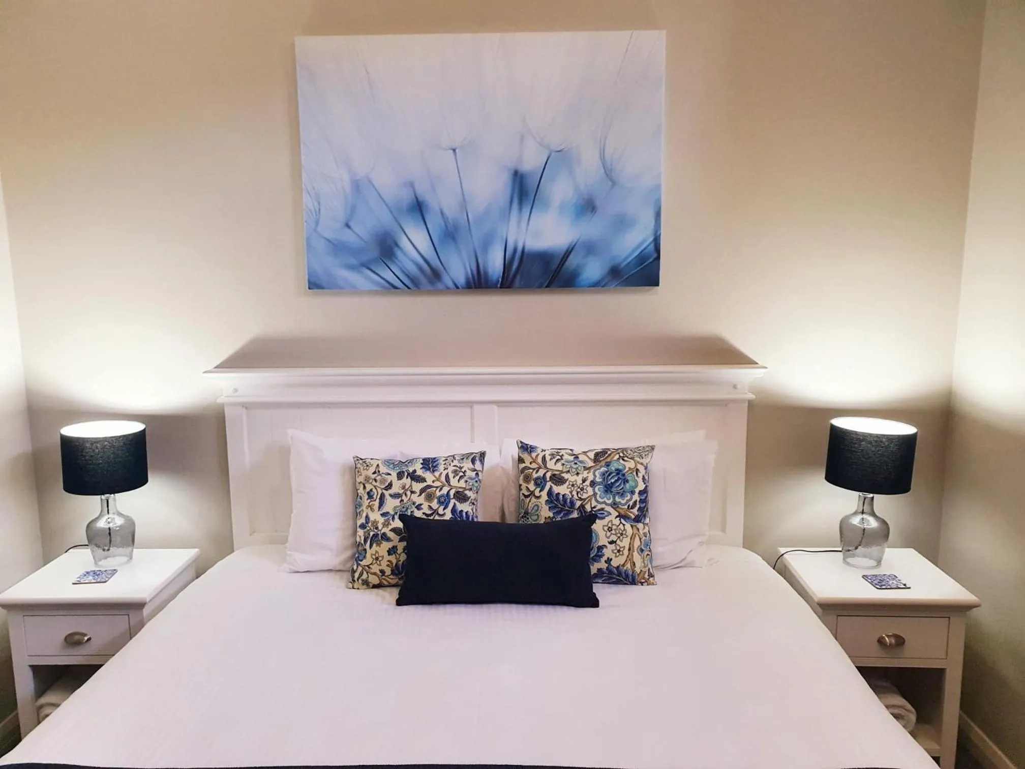 Bed in Korora Bay Village Resort