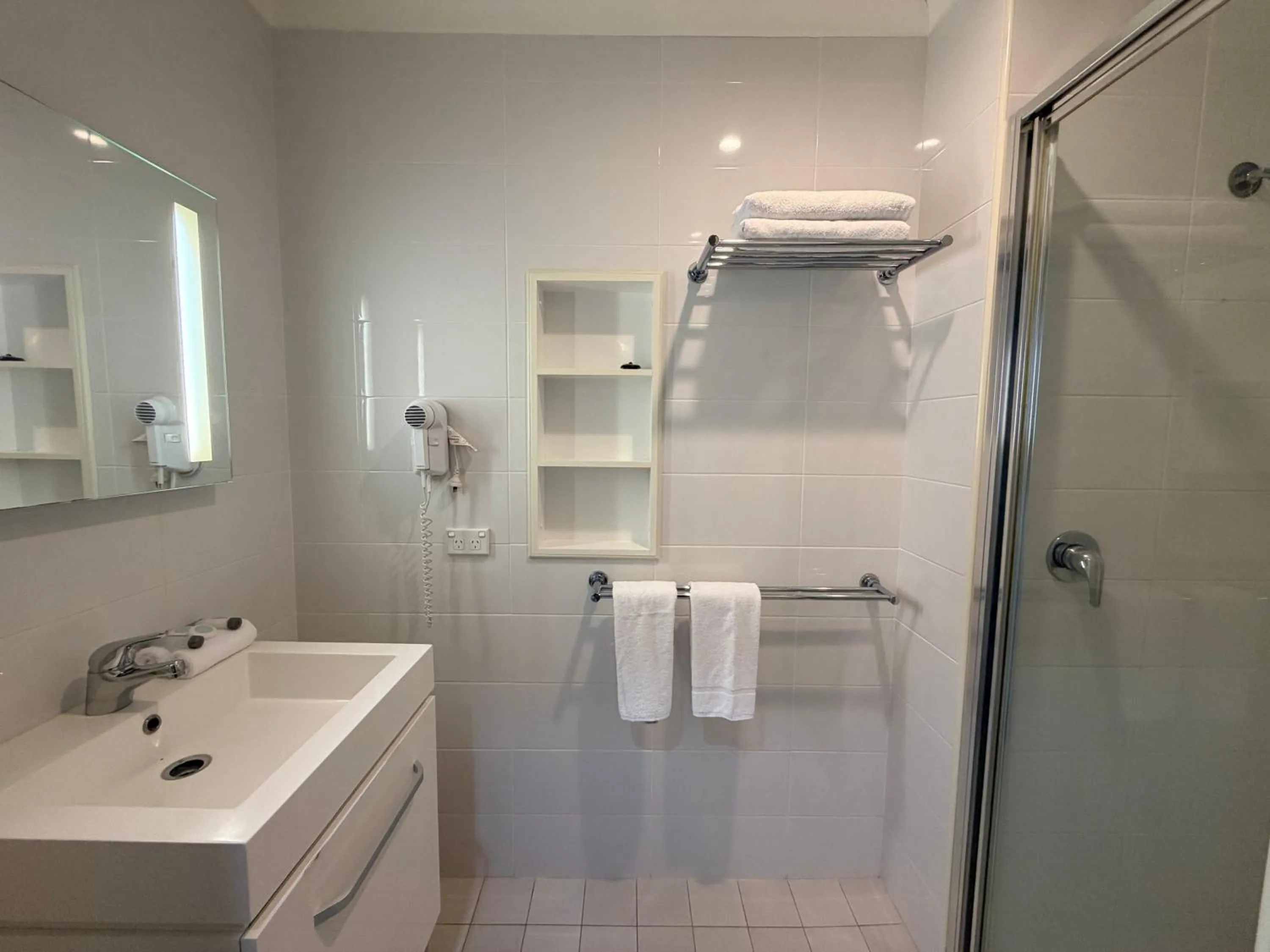 Shower in Korora Bay Village Resort