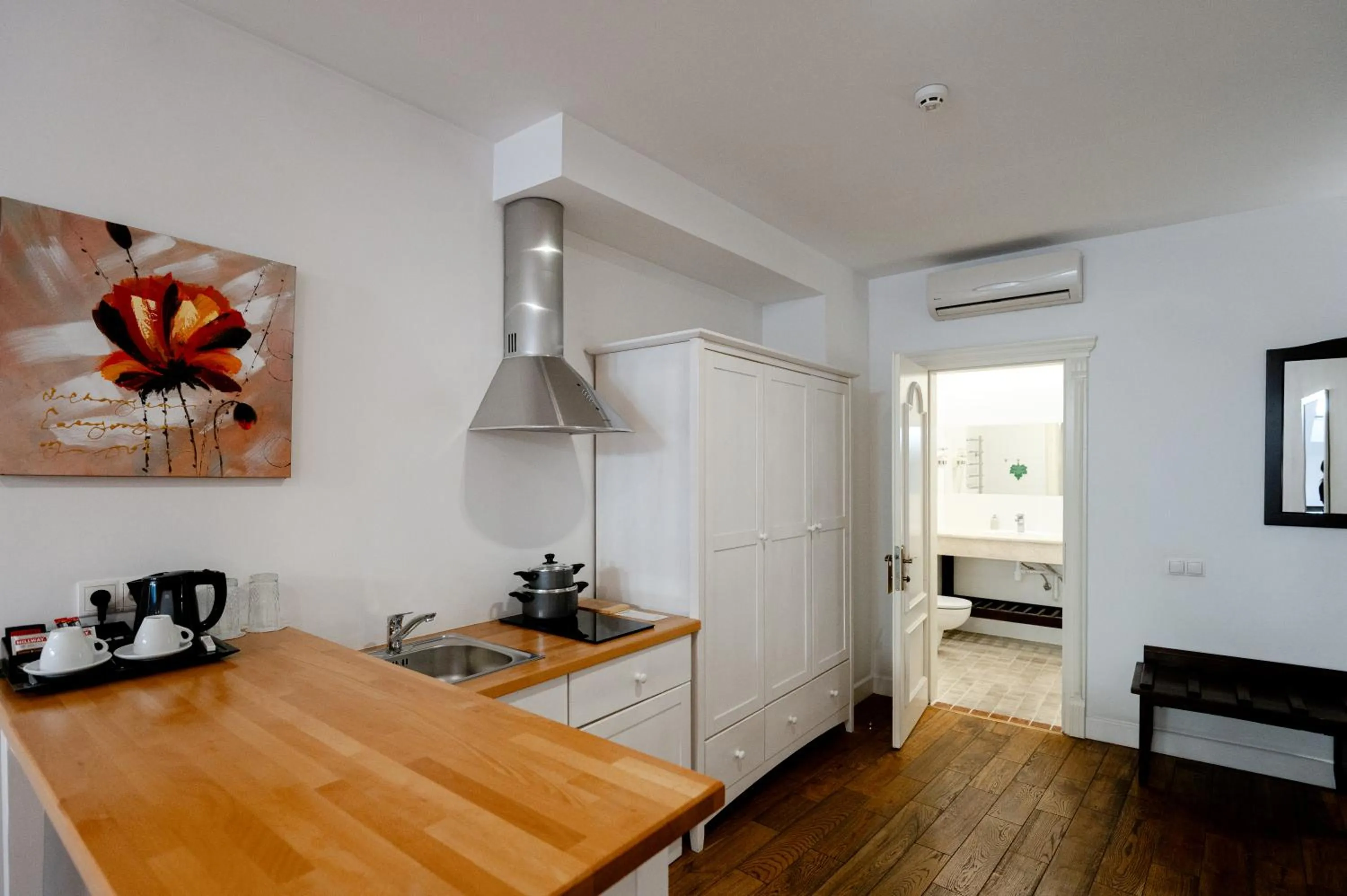 Coffee/tea facilities in Rudolfo Hotel