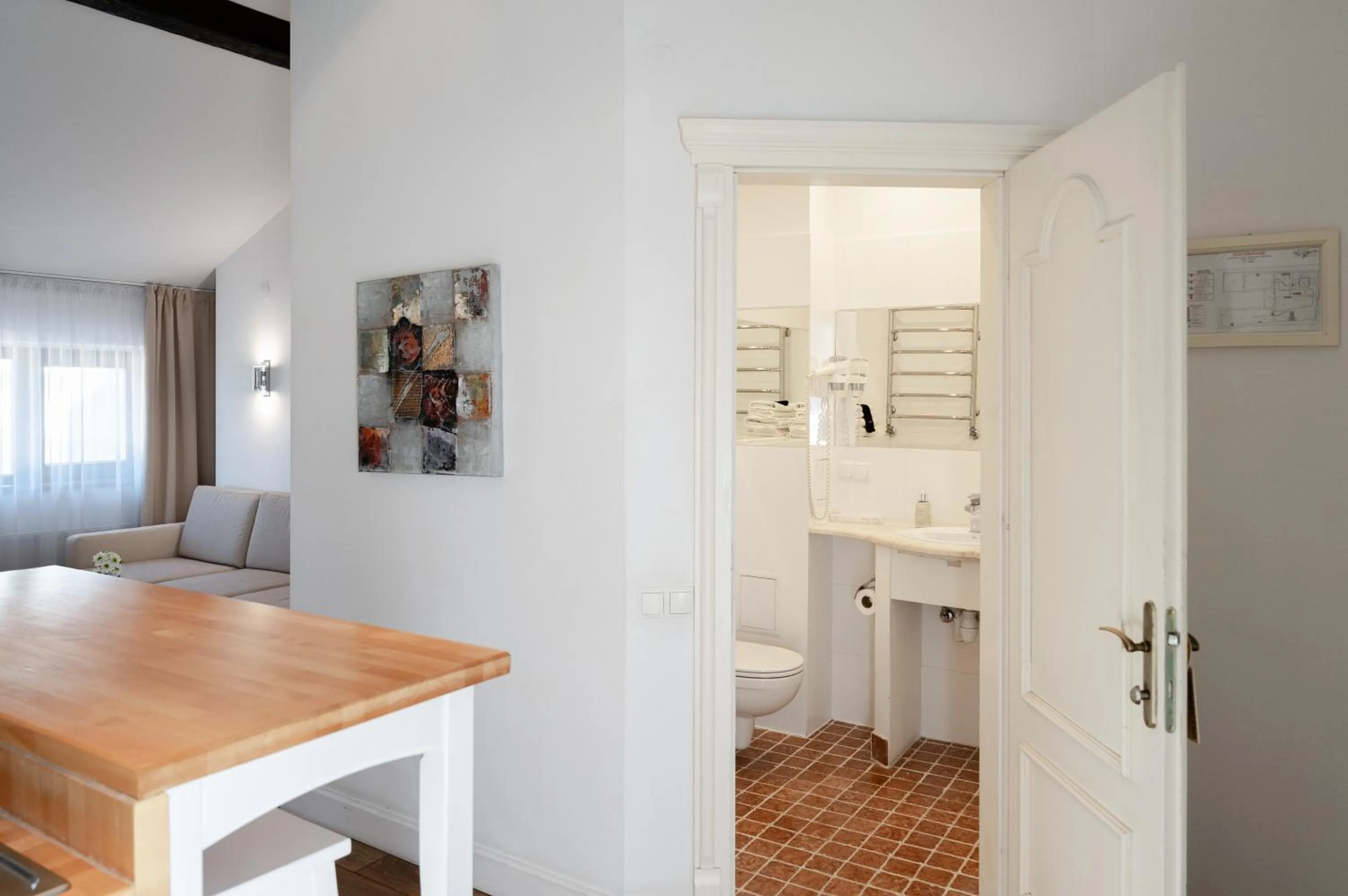 Toilet in Rudolfo Hotel