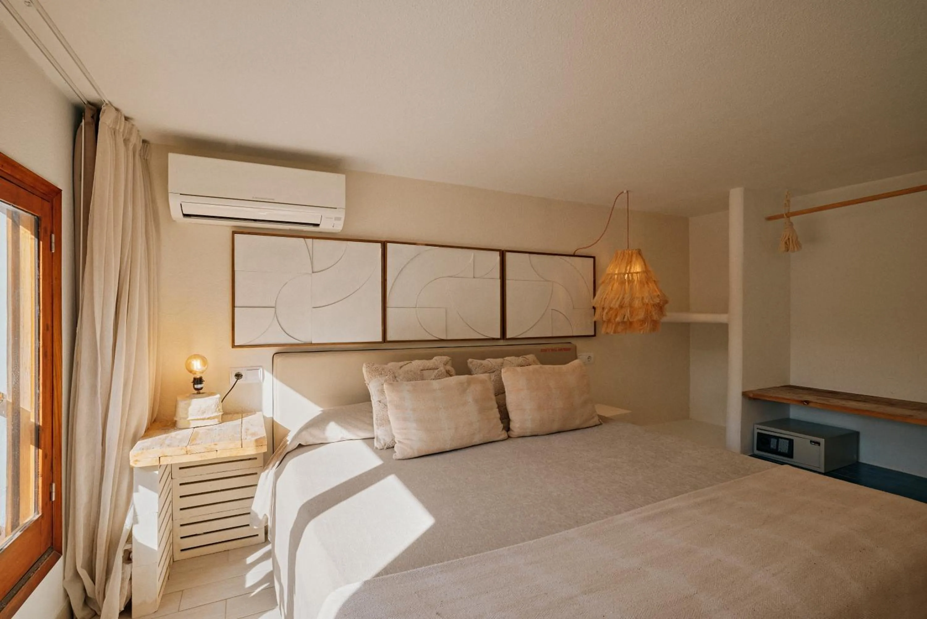 Bed in Secret Oasis Ibiza-Only Adults