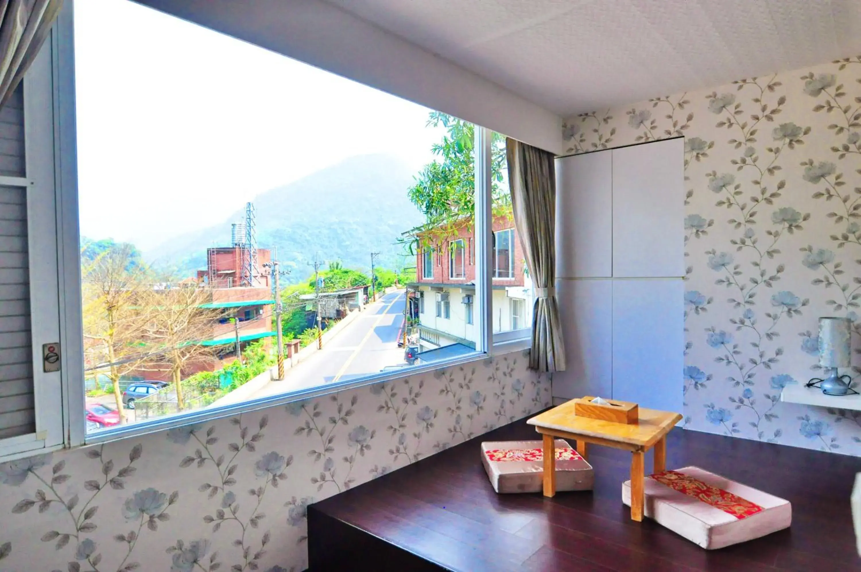 Japanese-Style Deluxe Double Room in Courier Station Japanese-Style Deluxe Double Room in Courier Station