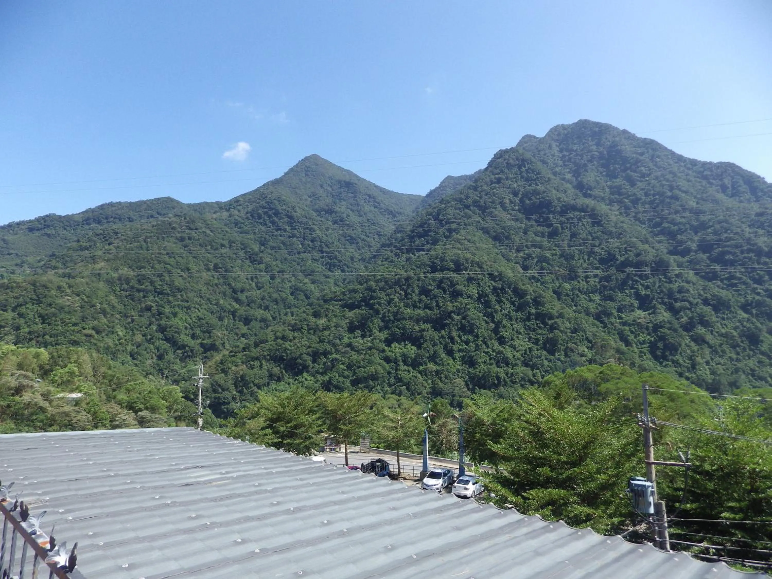 Mountain view in Courier Station