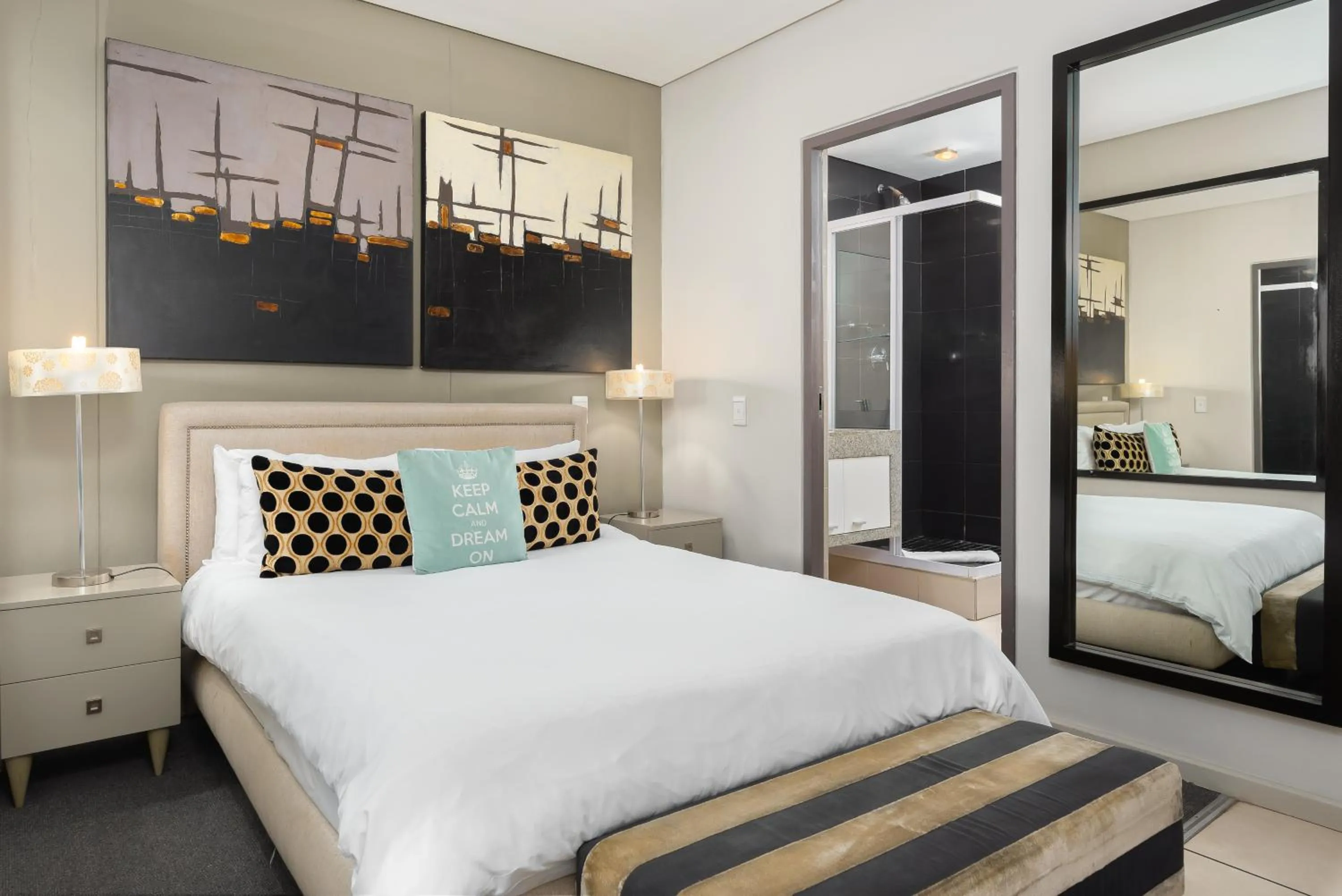 Bed in HarbourEdge Suites by Totalstay