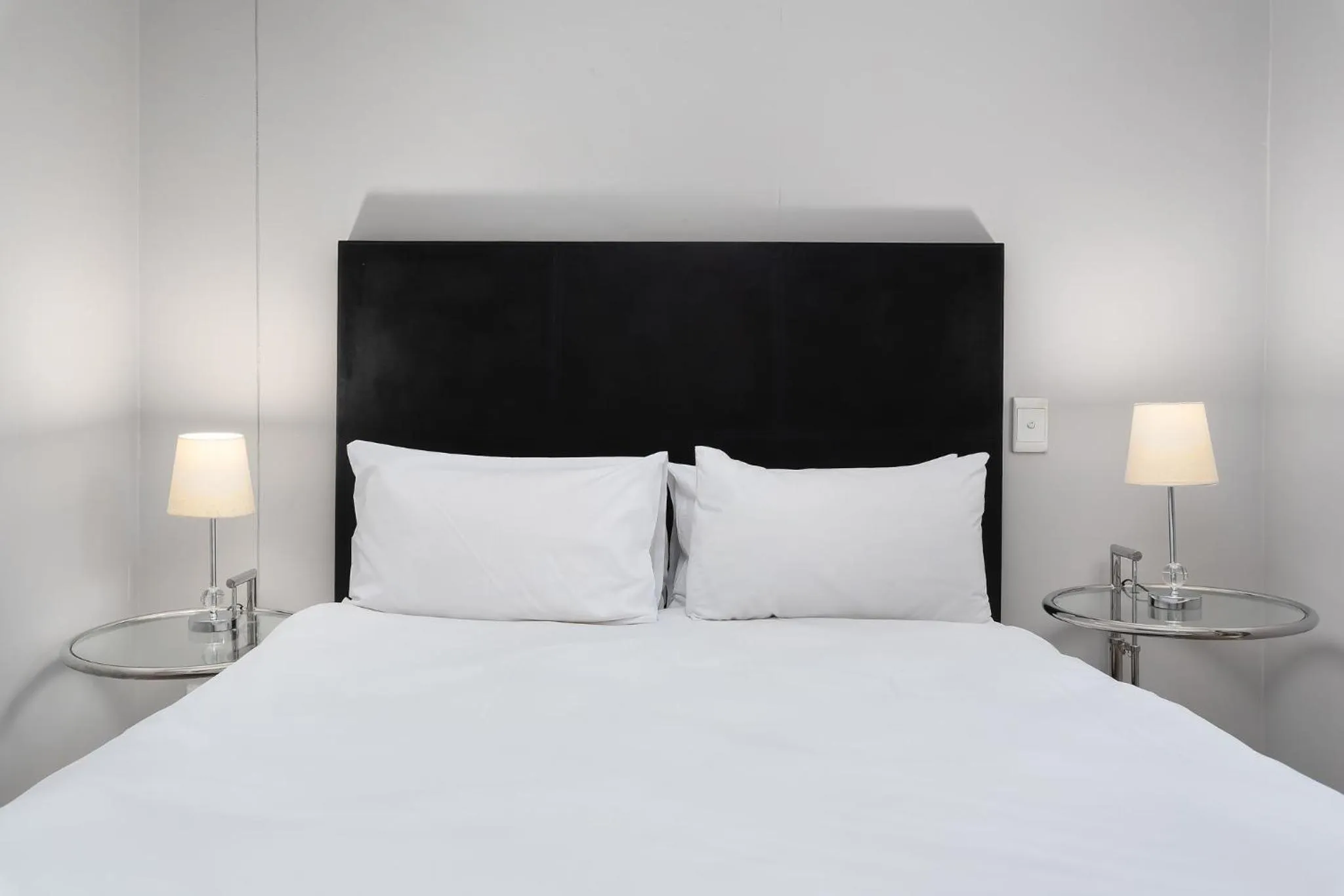 Bedroom, Bed in HarbourEdge Suites by Totalstay