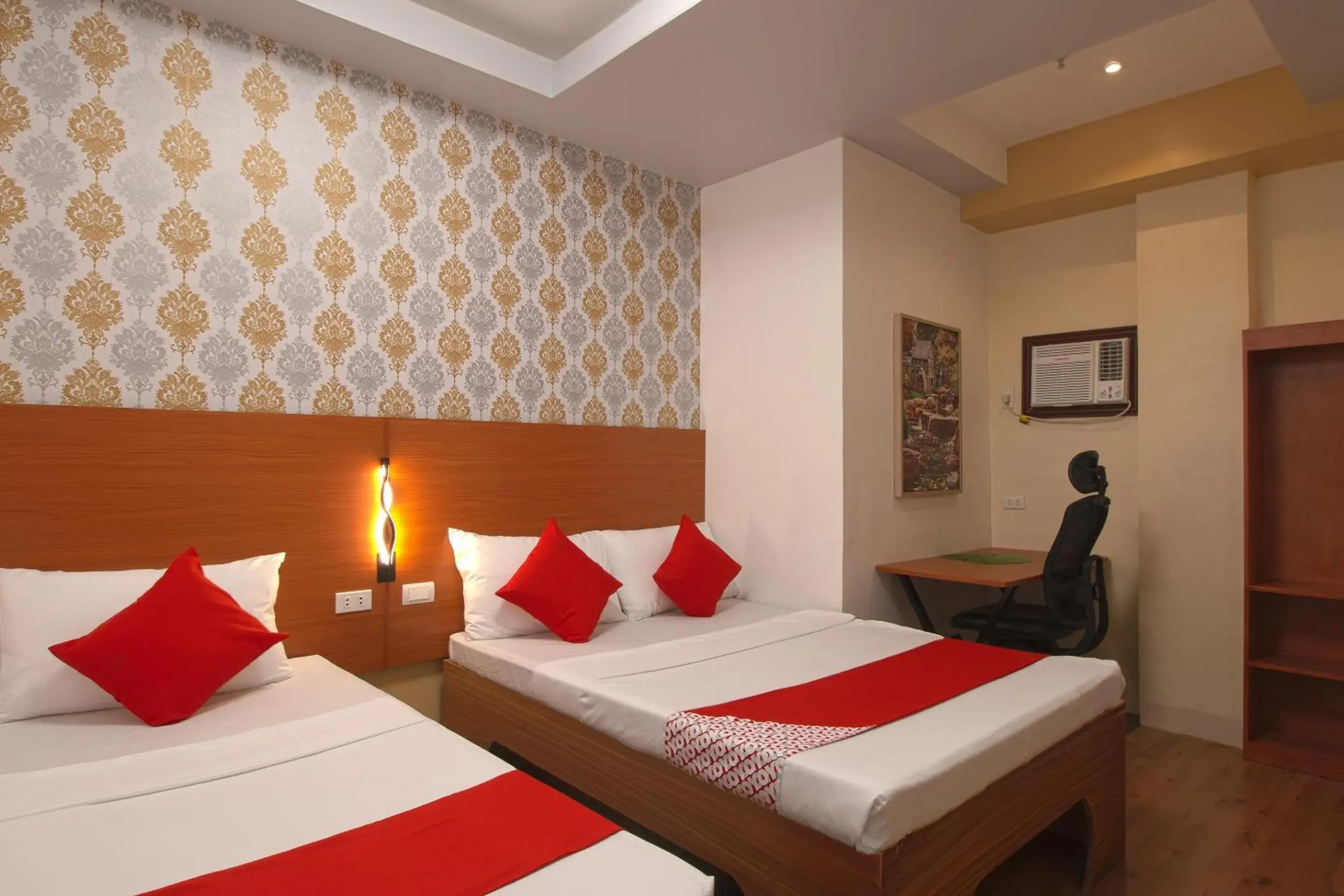 Superior Family Room in OYO 685 K Fortune Apartelle Superior Family Room in OYO 685 K Fortune Apartelle