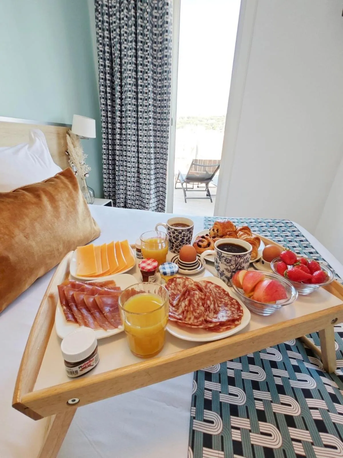 Continental breakfast in HOTEL DES CALANQUES