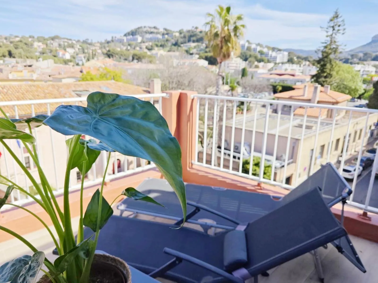 Balcony/Terrace in HOTEL DES CALANQUES