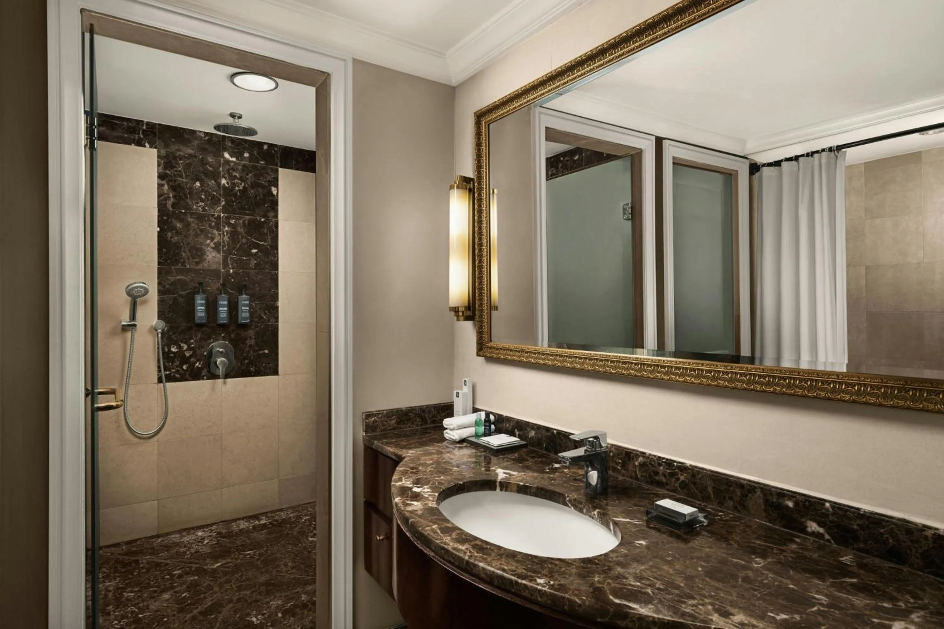 Bathroom in Sheraton Amman Al Nabil Hotel