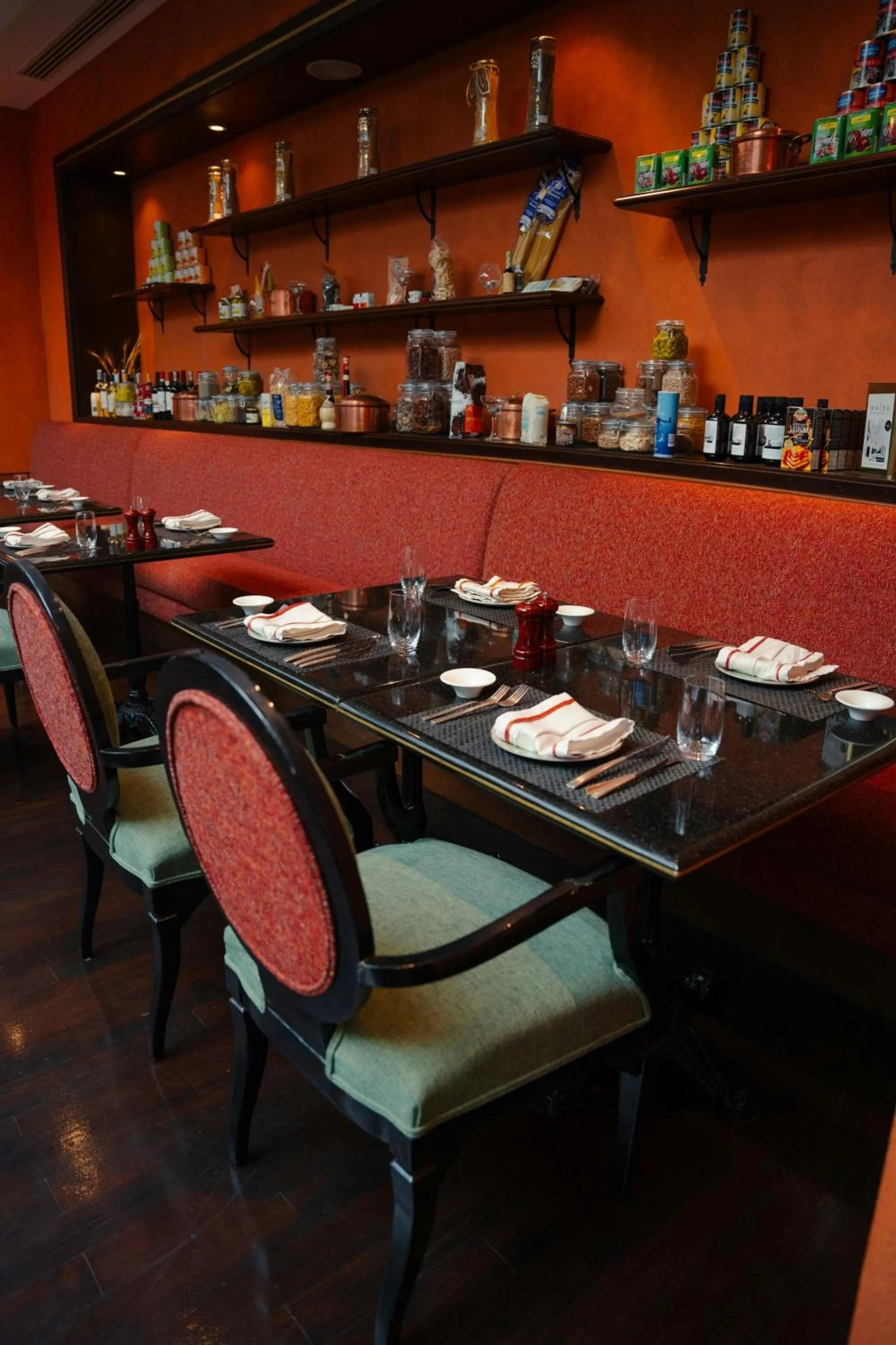 Restaurant/places to eat in Sheraton Amman Al Nabil Hotel