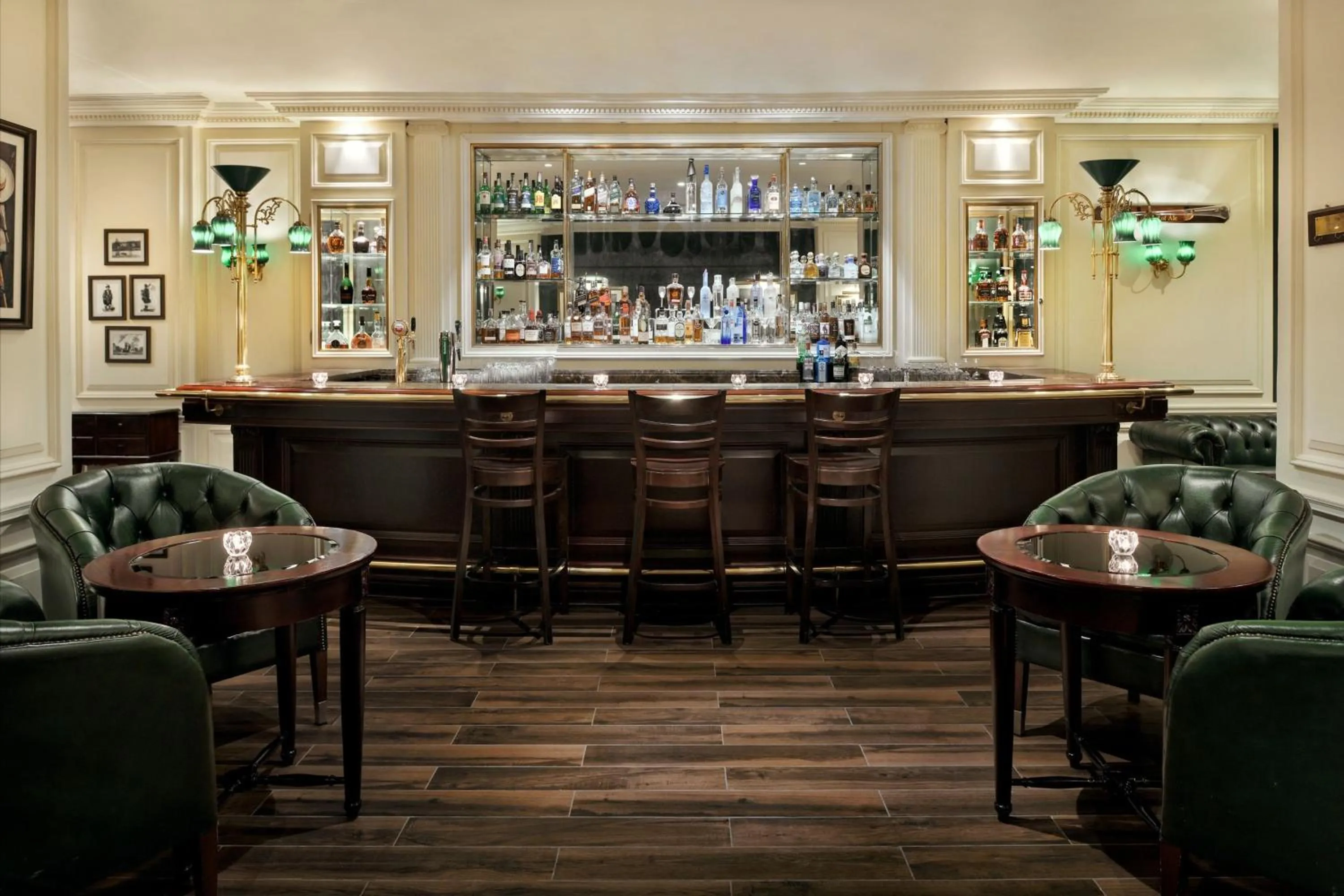 Lounge or bar in Sheraton Amman Al Nabil Hotel