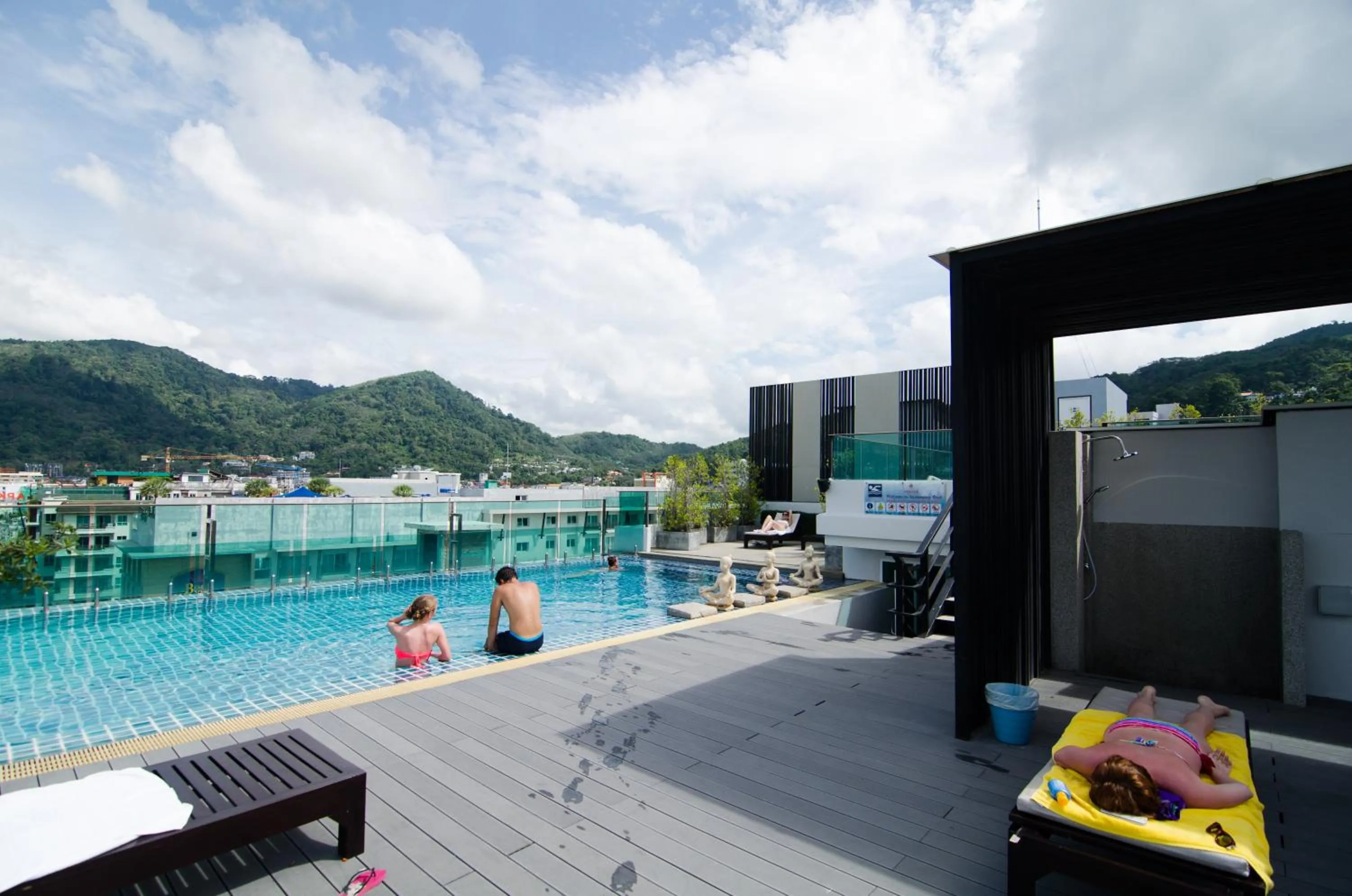 Swimming pool in Mirage Express Patong Phuket Hotel