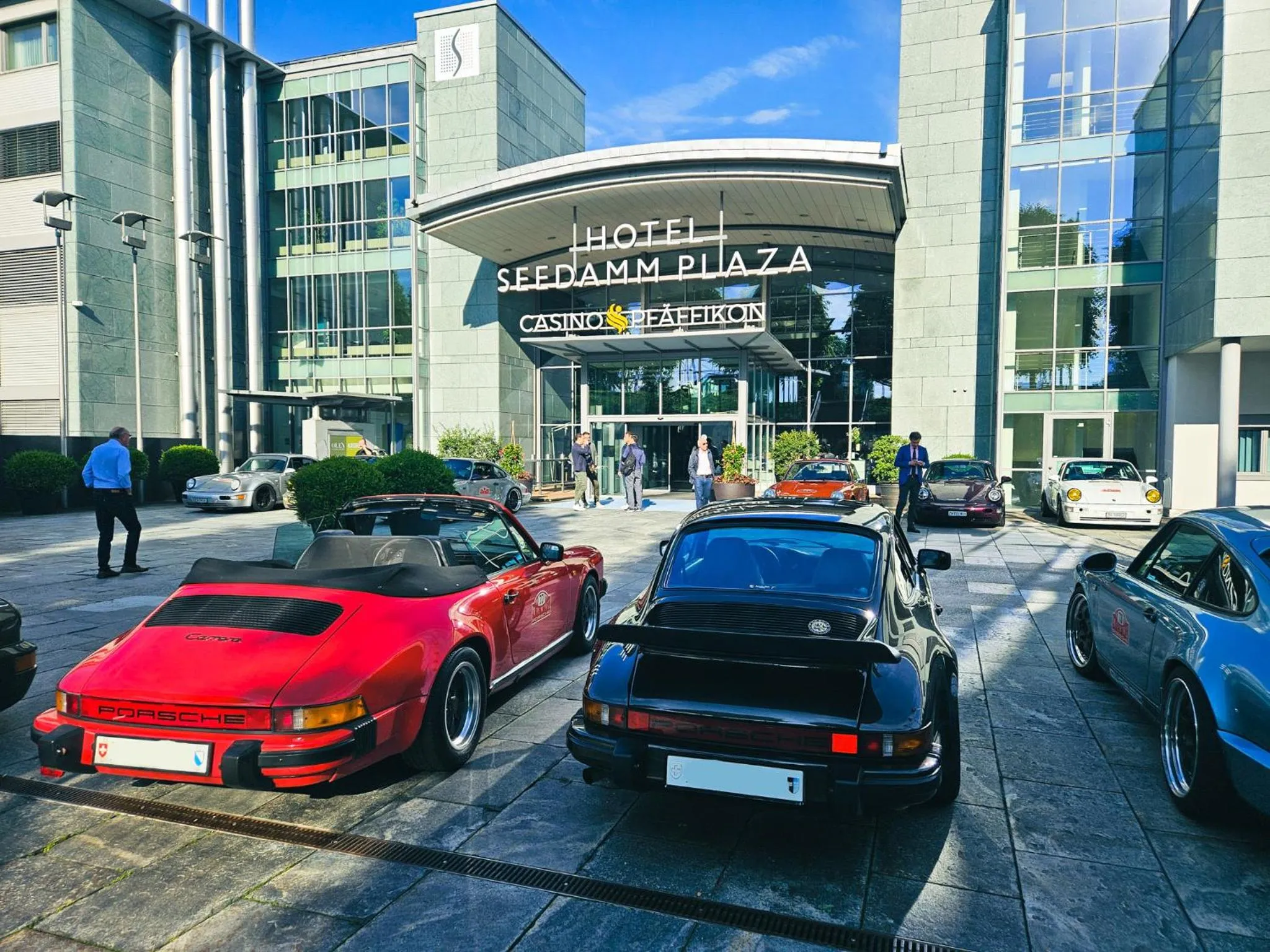 Parking in Seedamm Plaza