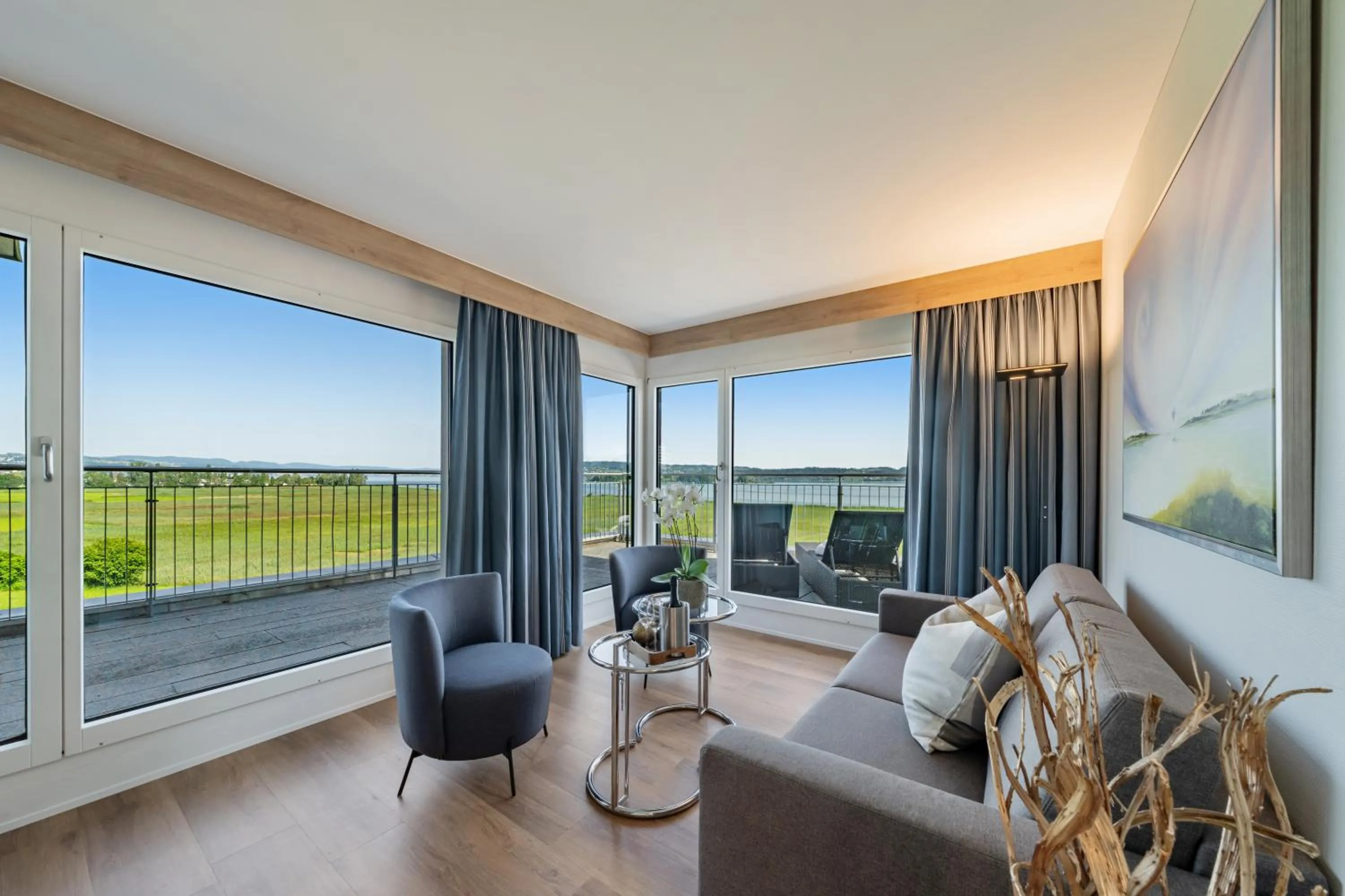 Living room in Seedamm Plaza