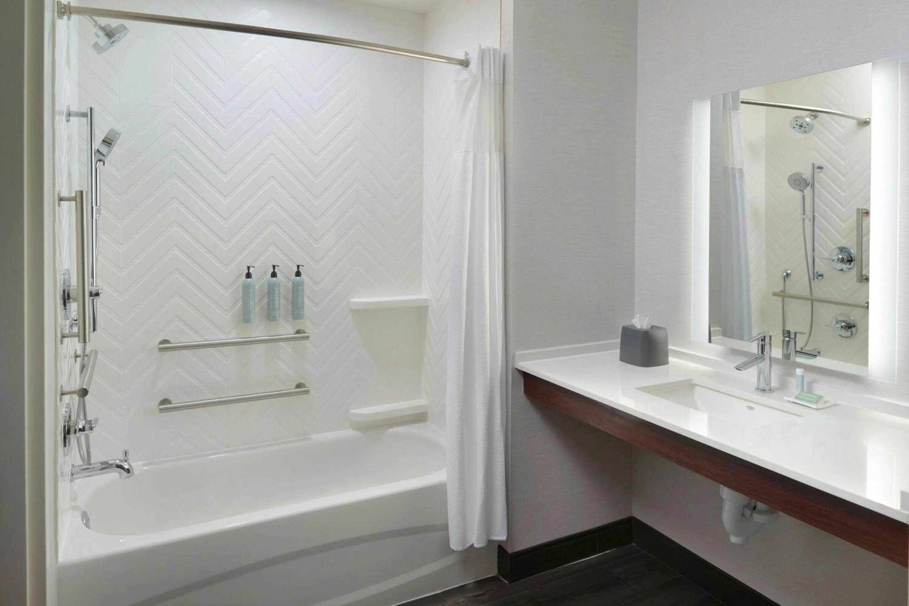 Bathroom in Courtyard by Marriott Atlanta Dunwoody