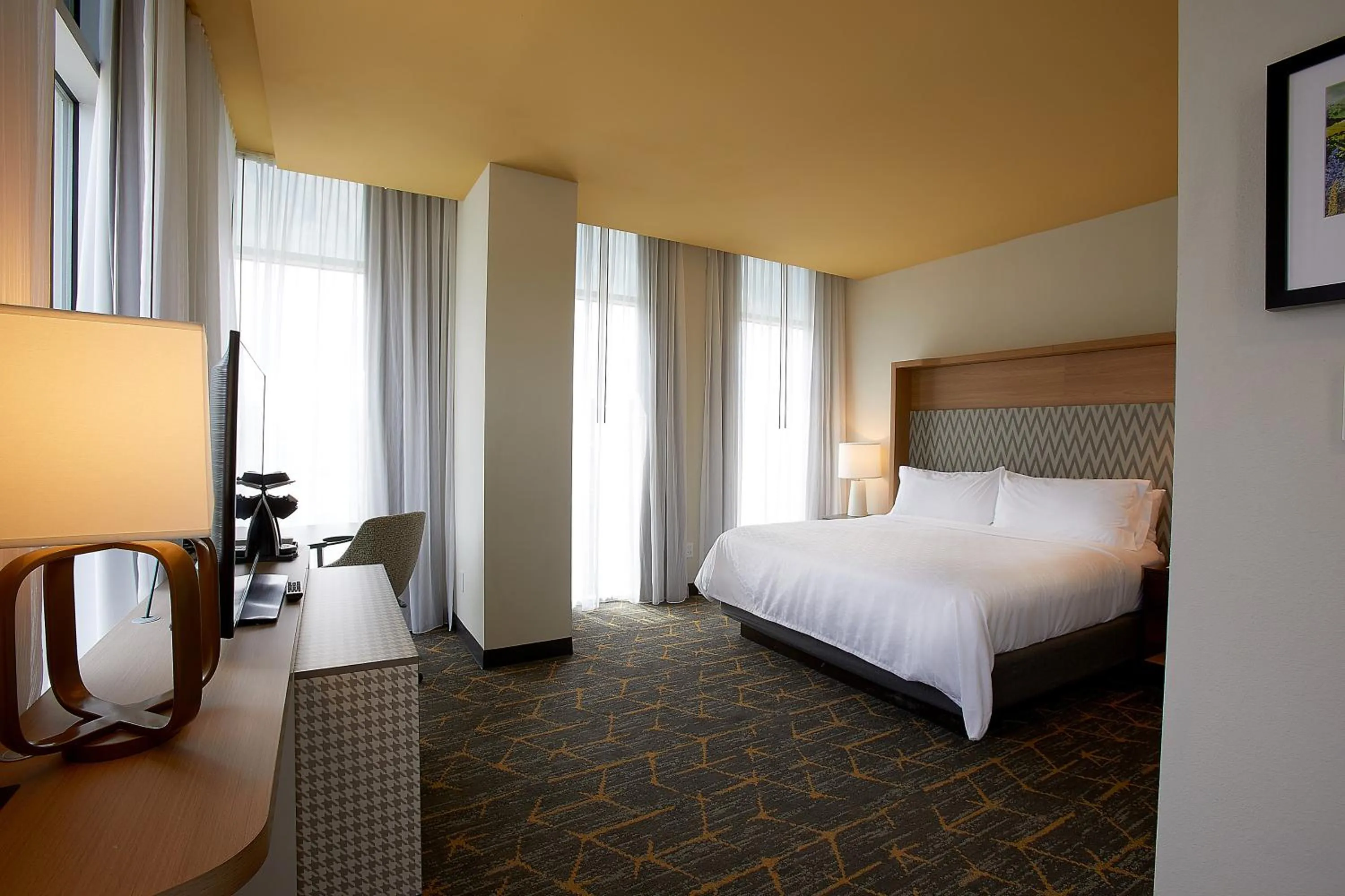 Bedroom, Bed in Holiday Inn Louisville Downtown by IHG