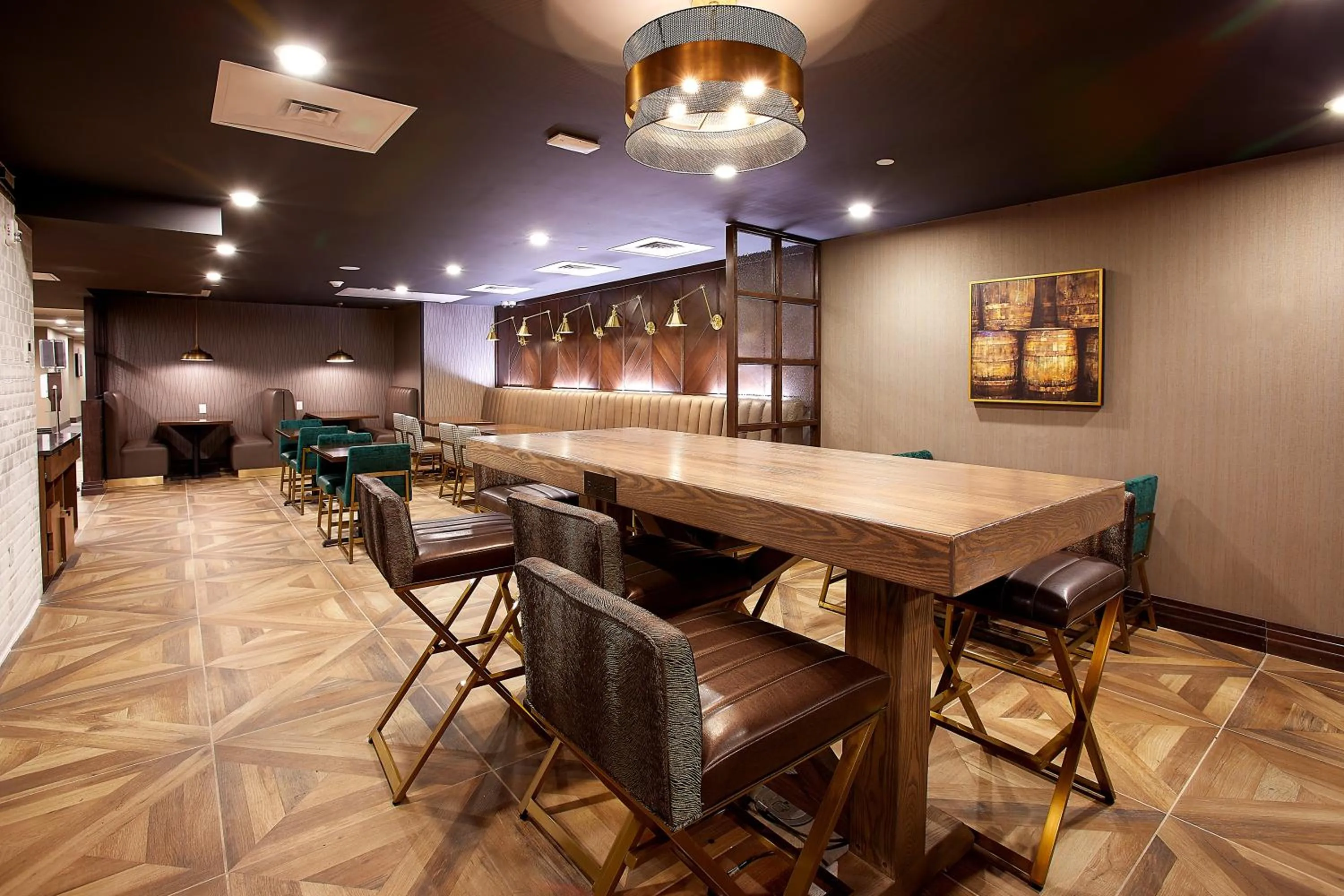 Restaurant/places to eat in Holiday Inn Louisville Downtown by IHG