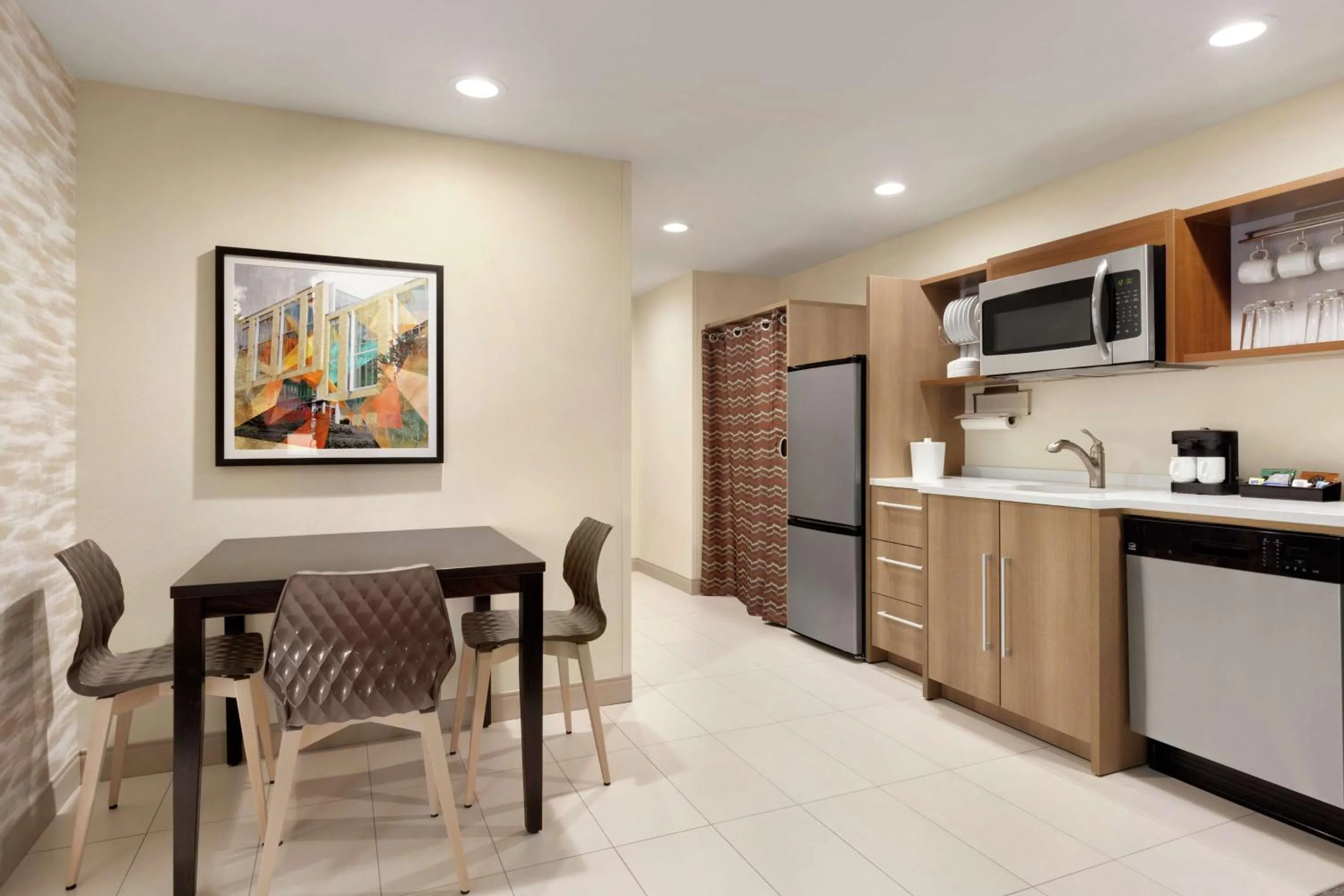 Bedroom in Home2 Suites by Hilton New Brunswick, NJ