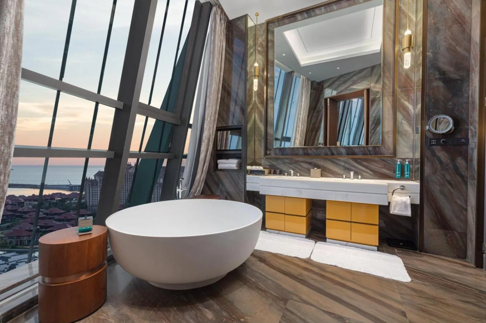 Bathroom in Hilton Hainan Ocean Flower Island