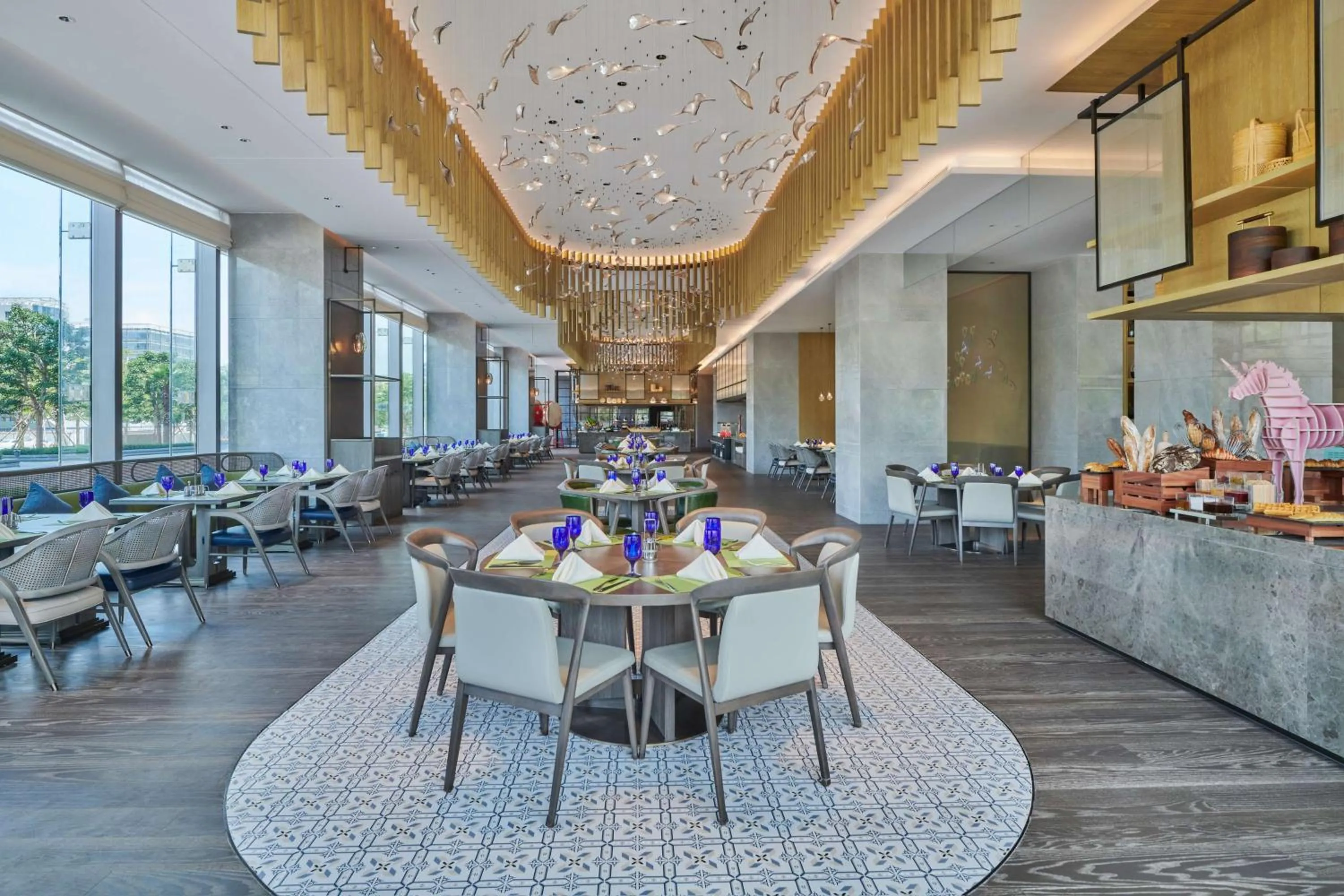 Restaurant/places to eat in DoubleTree by Hilton Shenzhen Airport