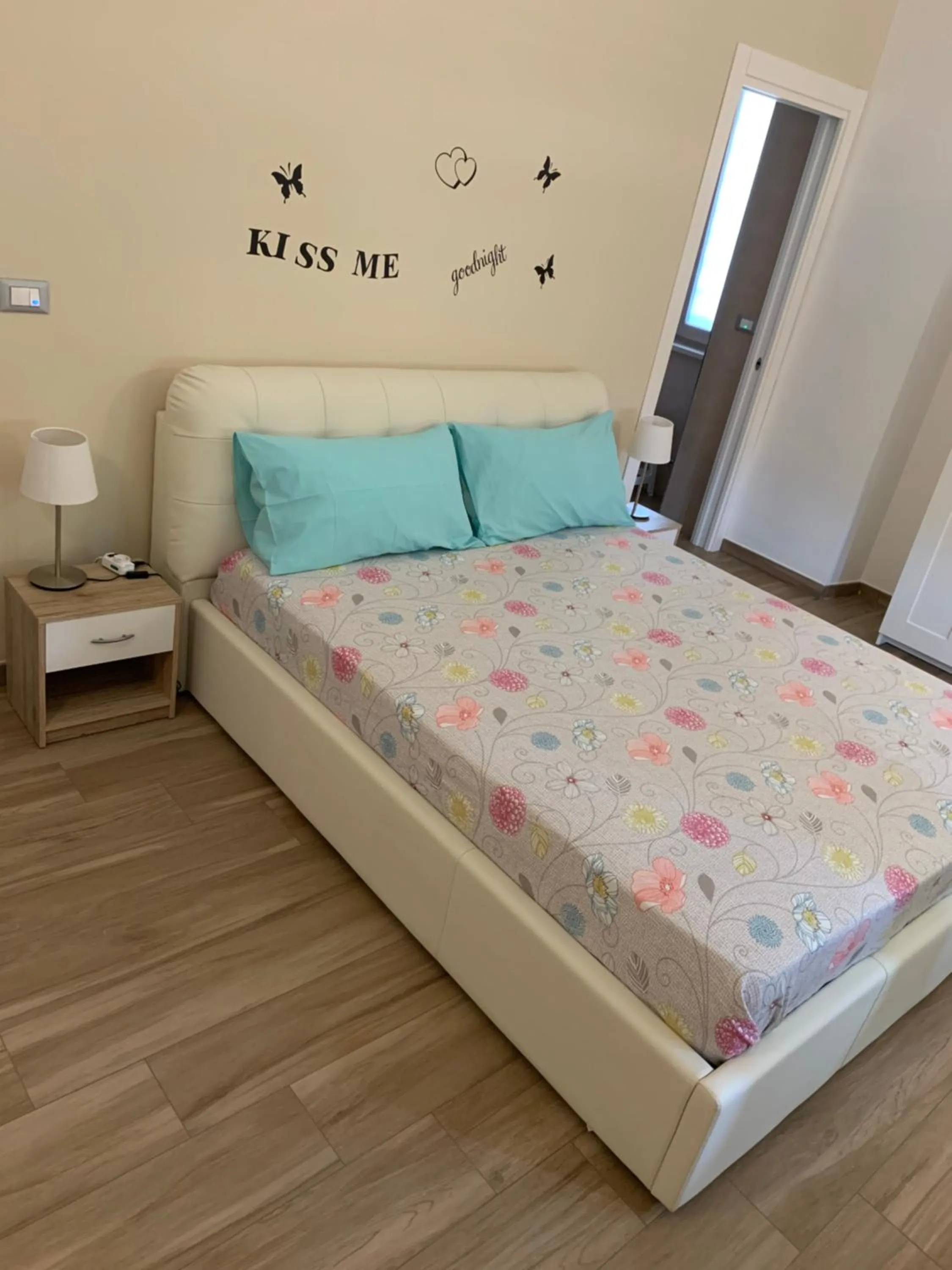 Bed in B&B Piano Romano -con parcheggio privato gratuito-