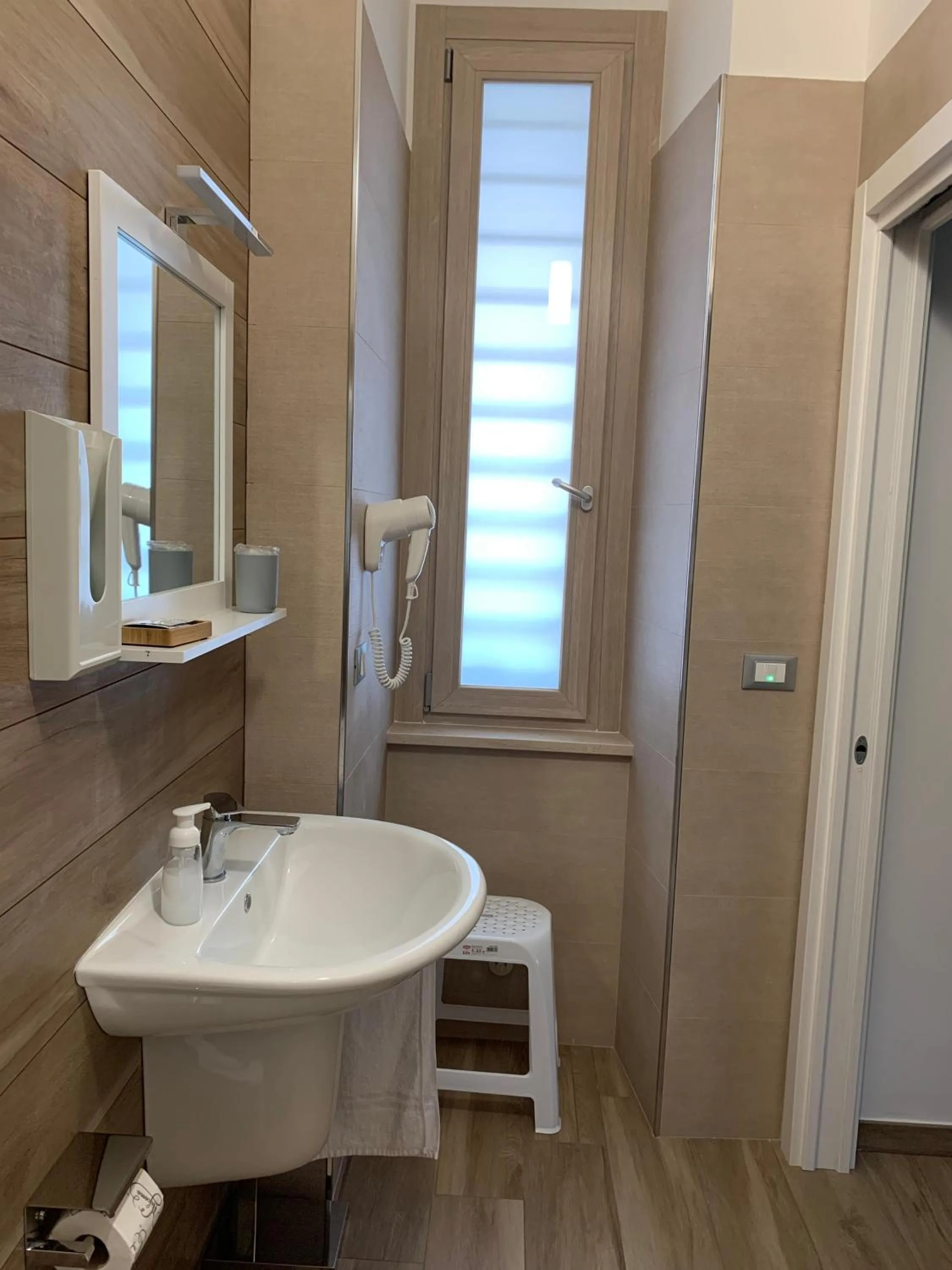 B&B Piano Romano -con parcheggio privato gratuito-