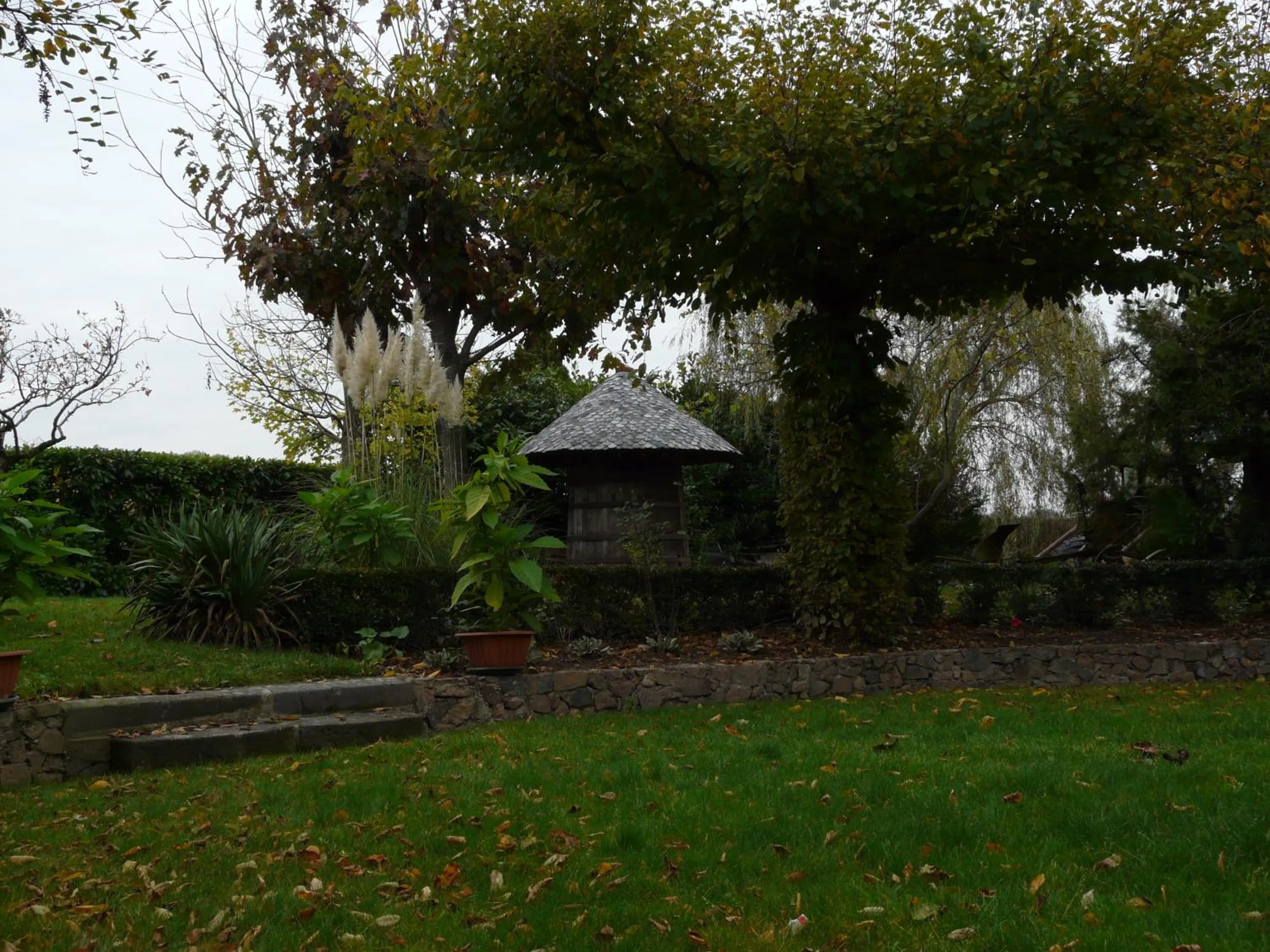 Facade/entrance in Logis Hôtel LE DAHU