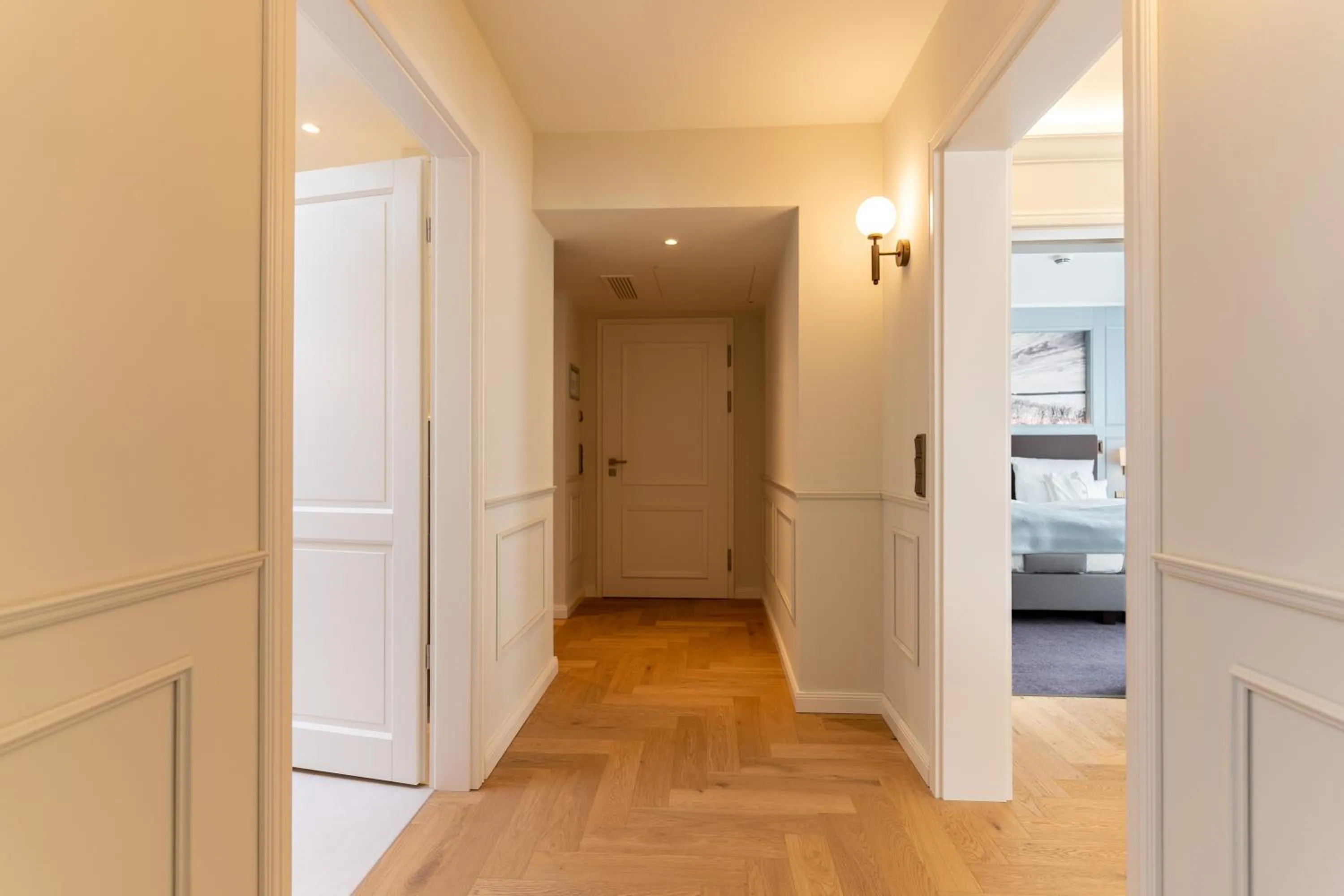 Living room, Bed in Hotel Strandperle