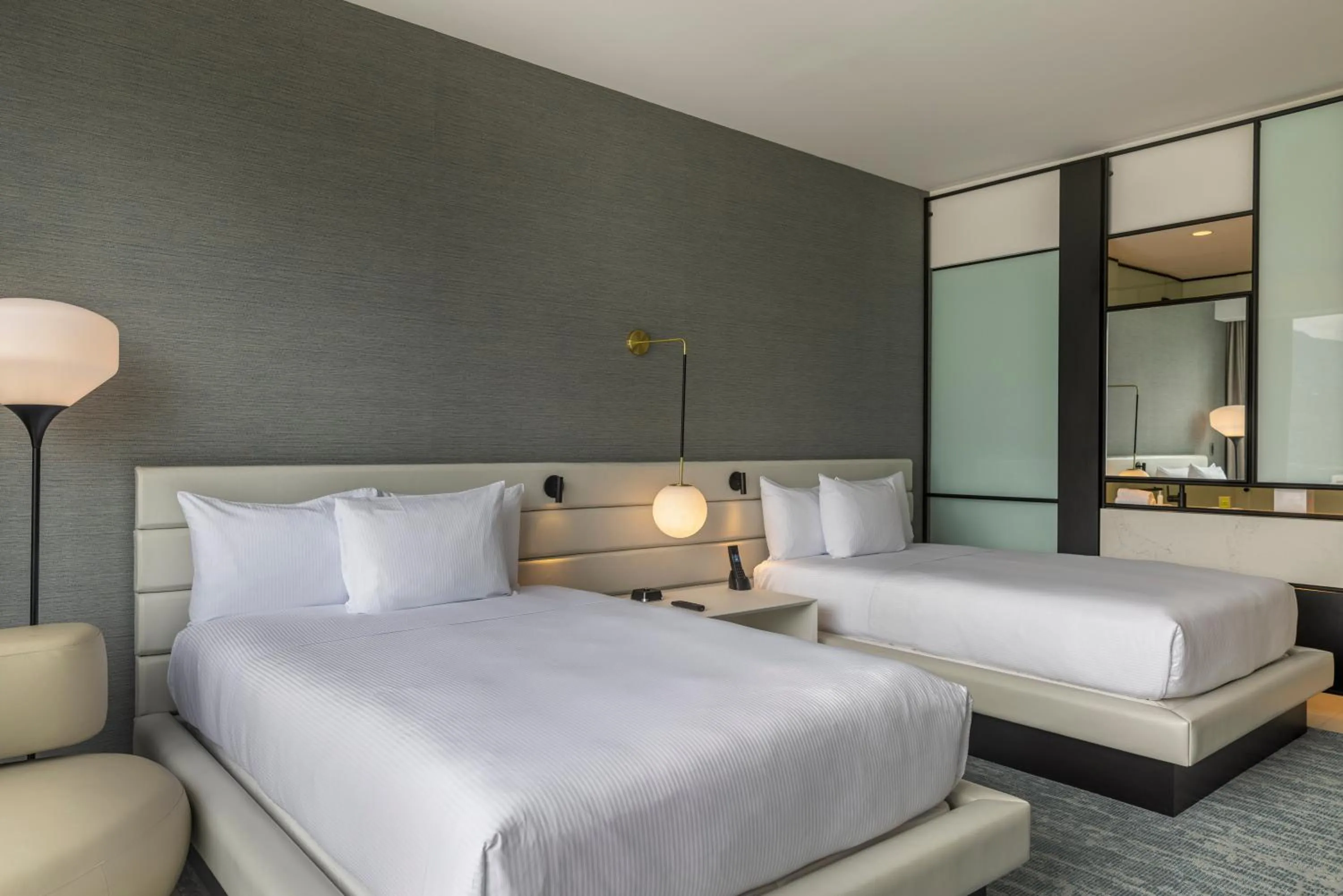 Bed in Hilton San Jose La Sabana