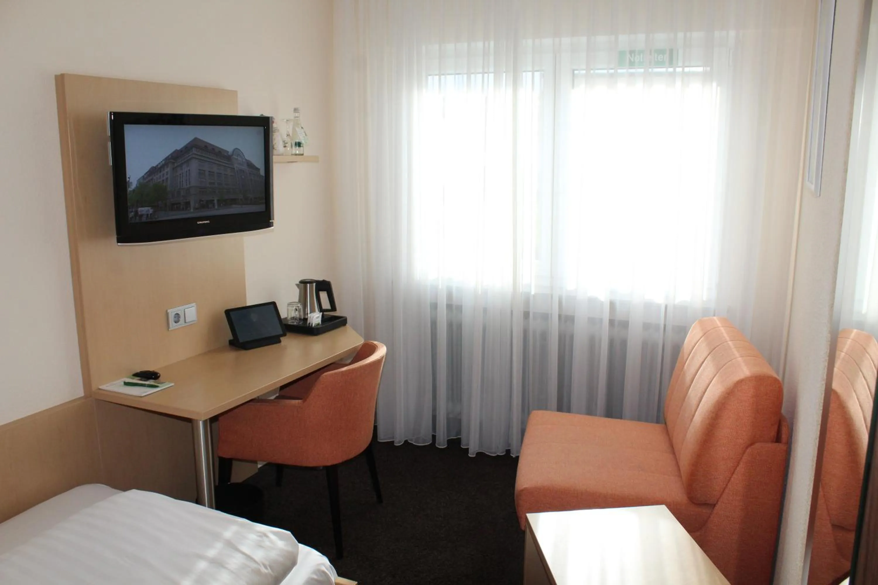 TV and multimedia, Bed in Hotel Berkheimer Hof