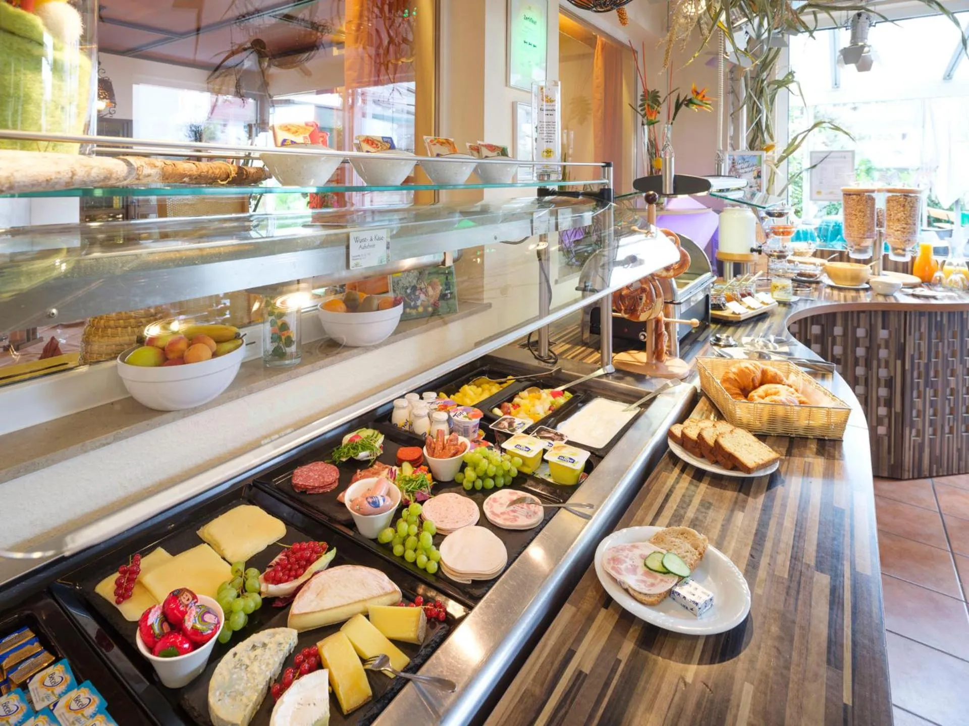 Breakfast in Hotel Berkheimer Hof