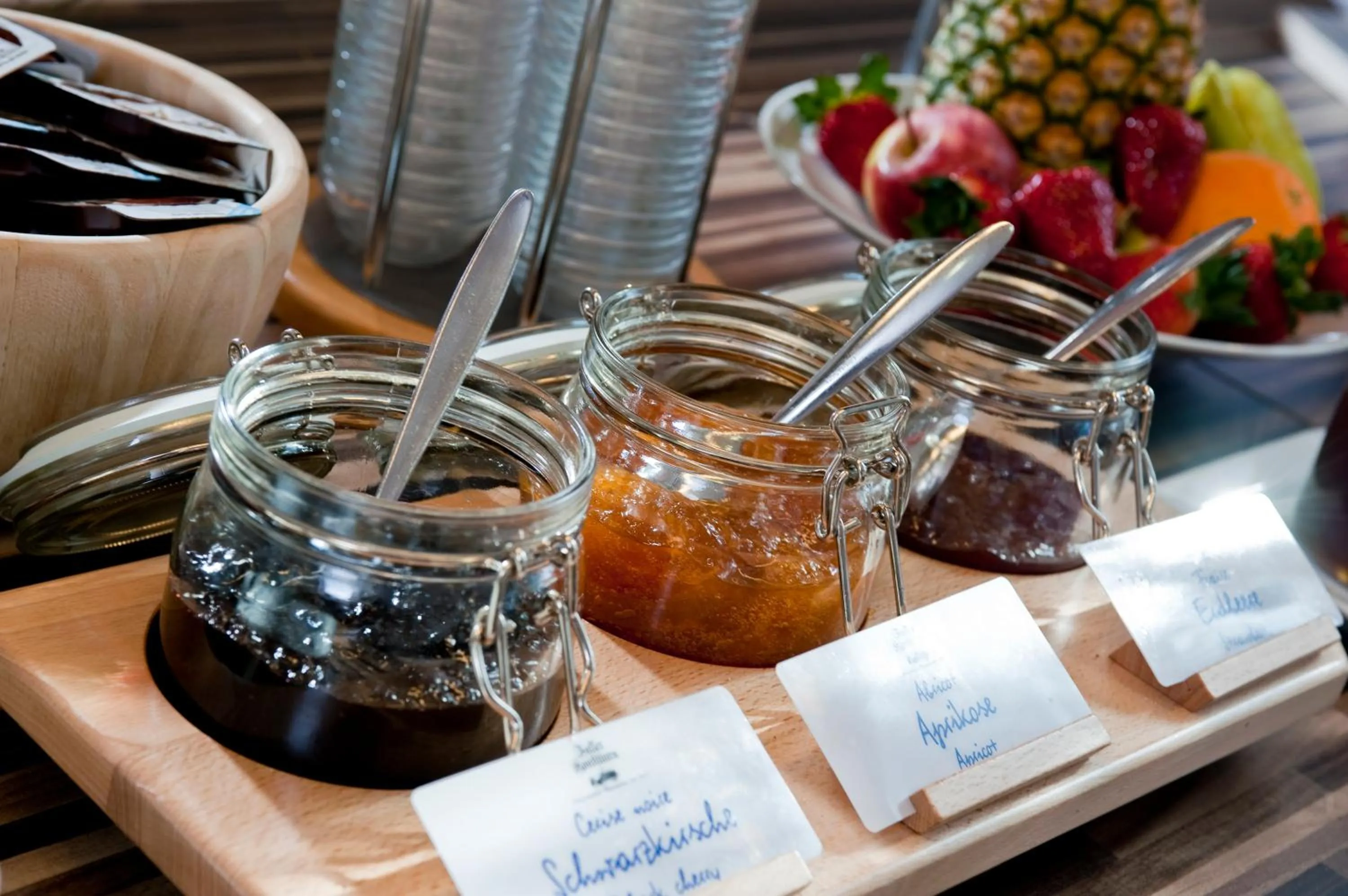 Buffet breakfast in Hotel Berkheimer Hof