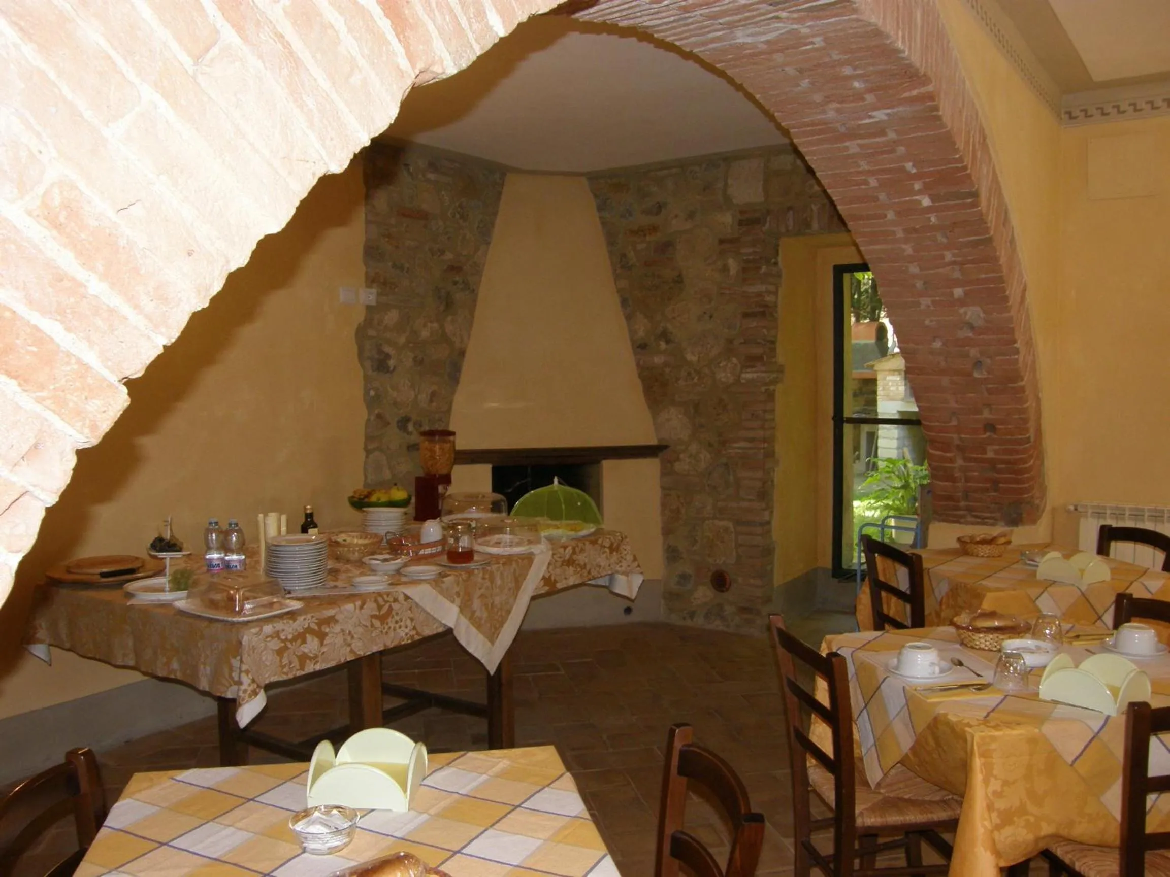 Restaurant/places to eat in Agriturismo Nobile