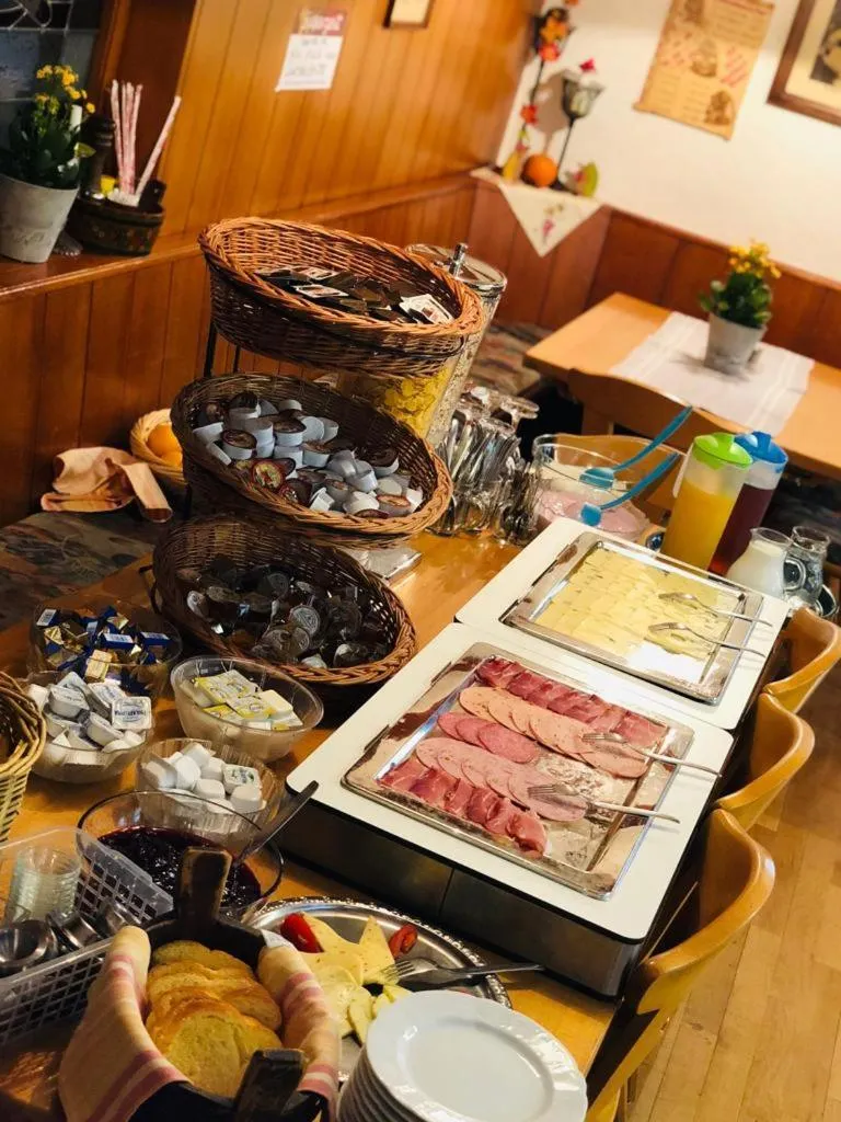 Food and drinks in Gasthof Rebstock