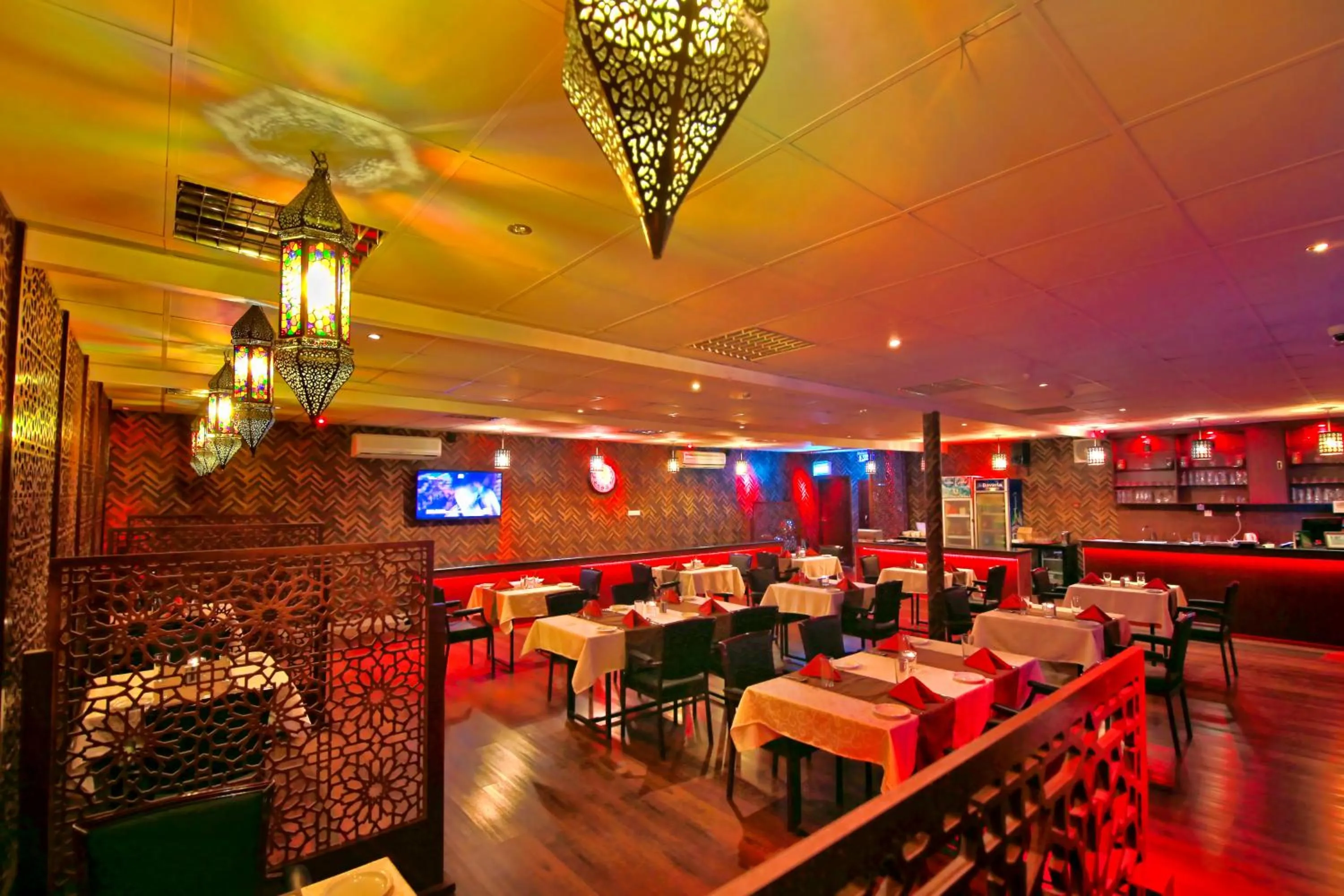 Restaurant/places to eat in Mutrah Hotel