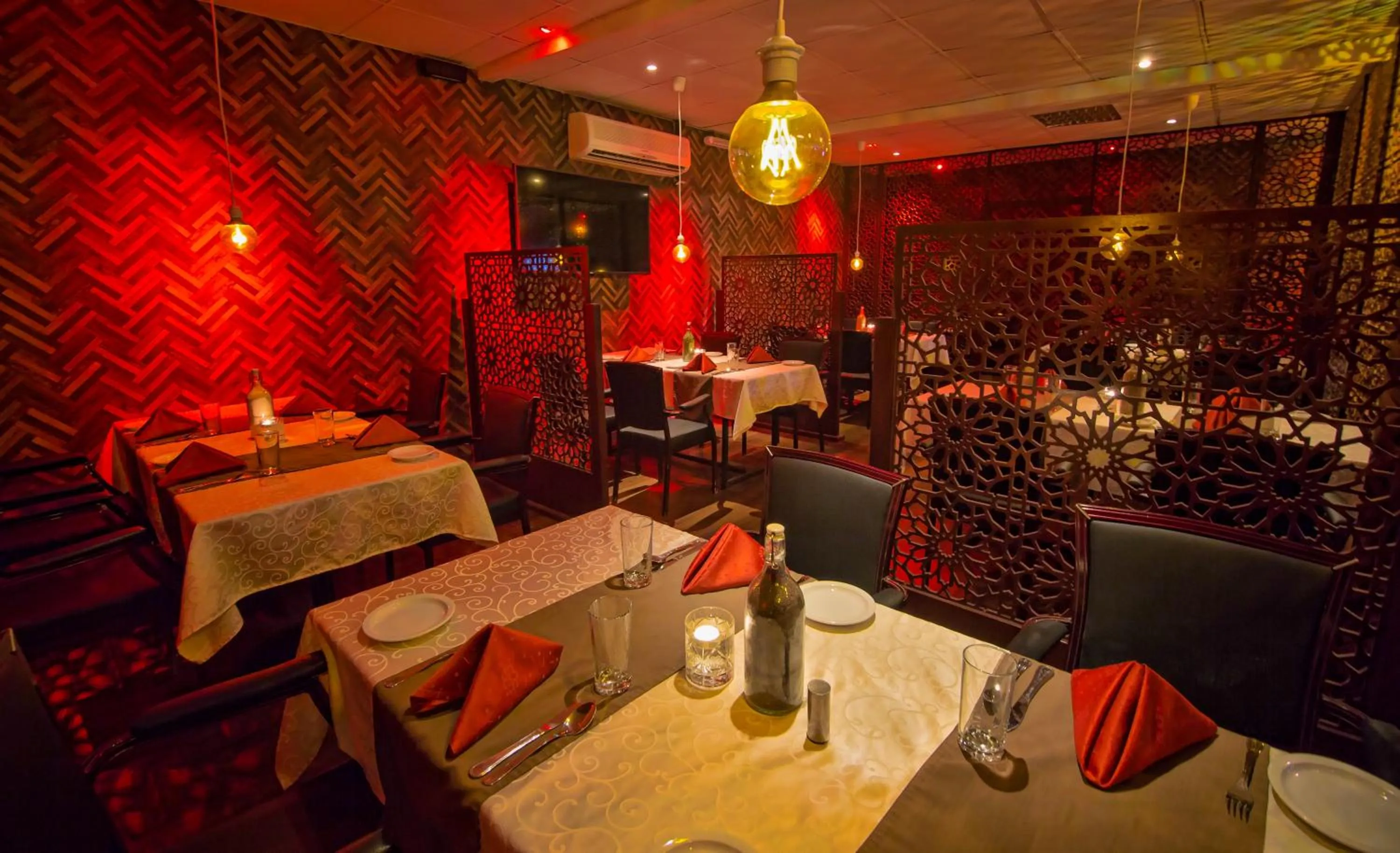 Restaurant/places to eat in Mutrah Hotel