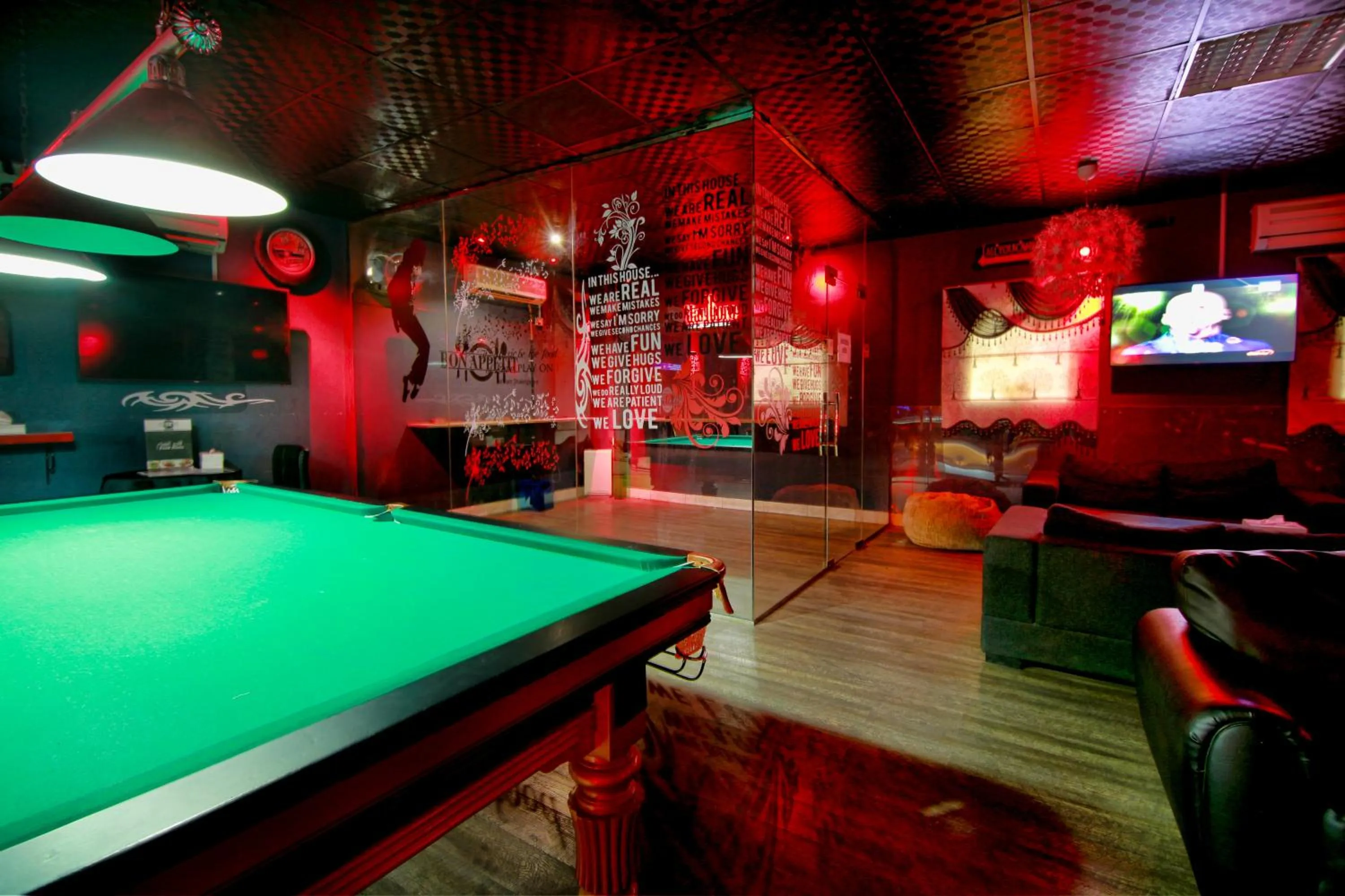 Billiard in Mutrah Hotel