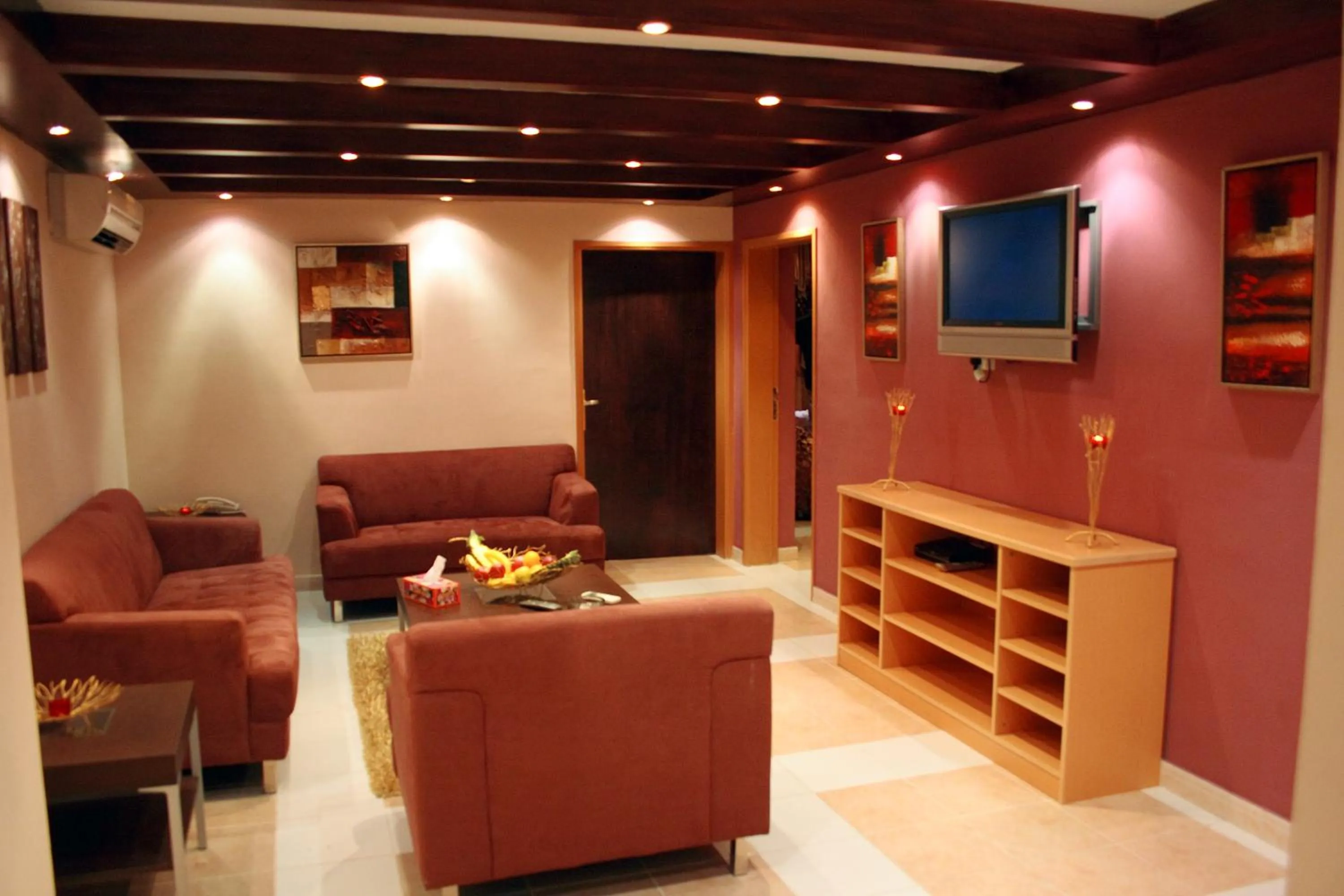 Living room in Mutrah Hotel