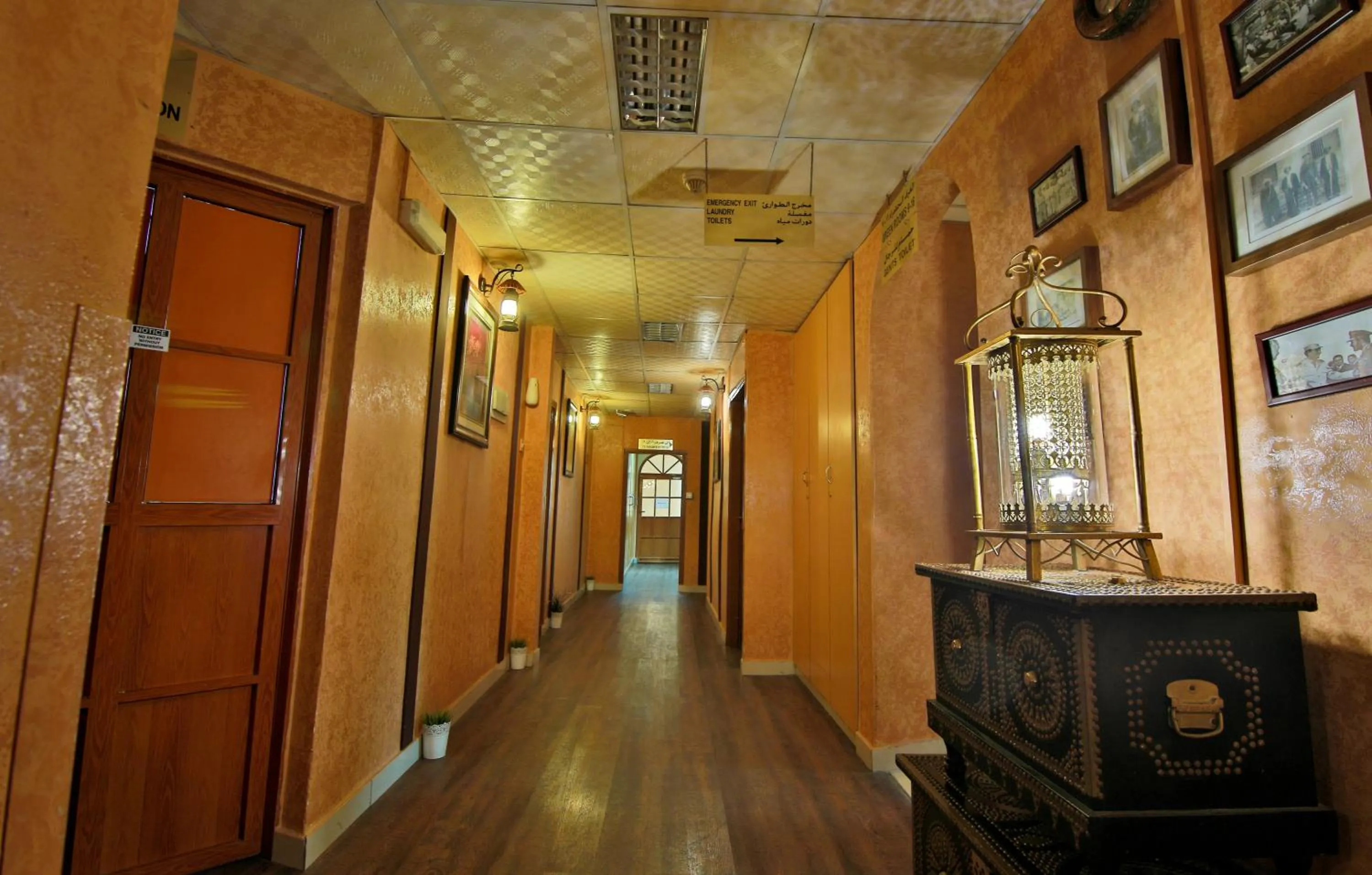 Decorative detail in Mutrah Hotel