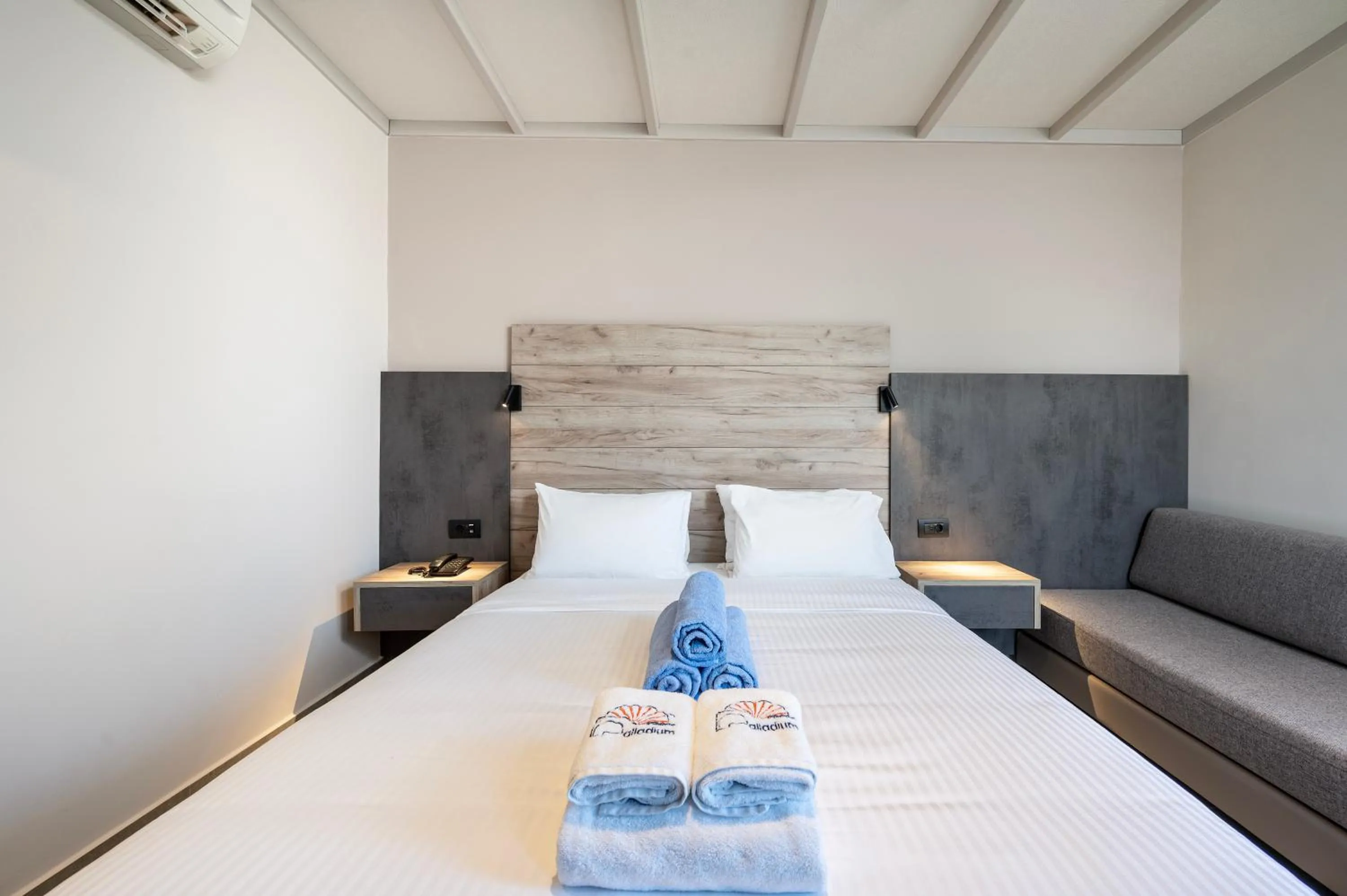 Bedroom, Bed in Palladium hotel