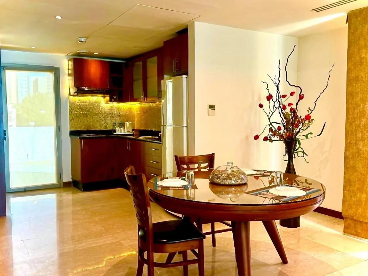 Dining area in King Suites Hotel